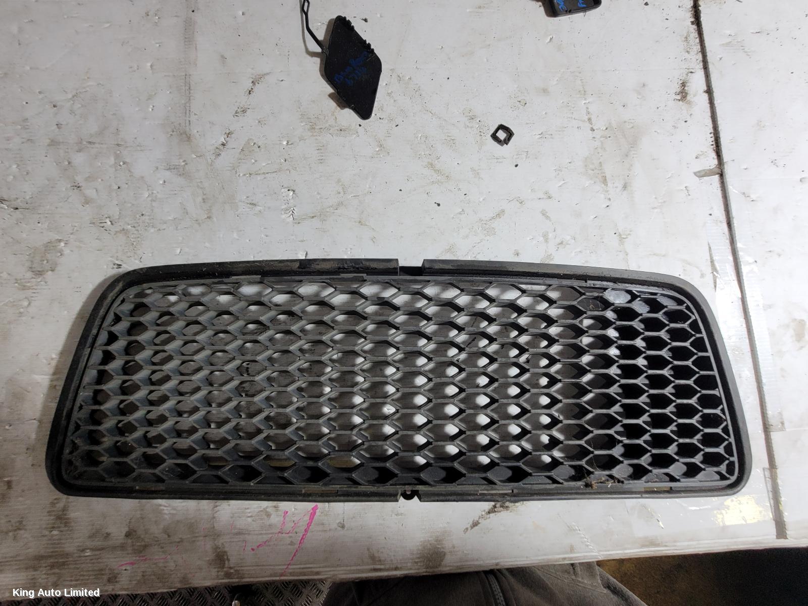 Suzuki - Suzuki SWIFT 2009 Grille
