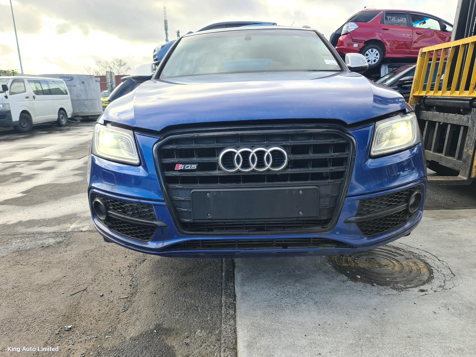 Audi - Audi Q5 2015 Radiator Support