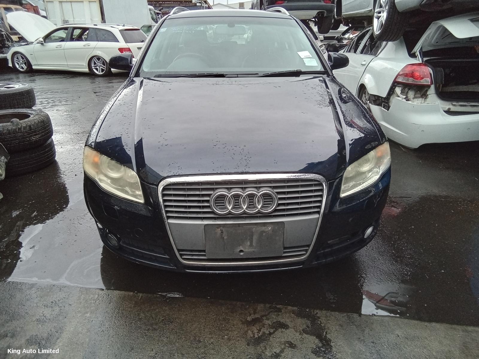 Audi A4 2007 Right Guard thumbnail 1