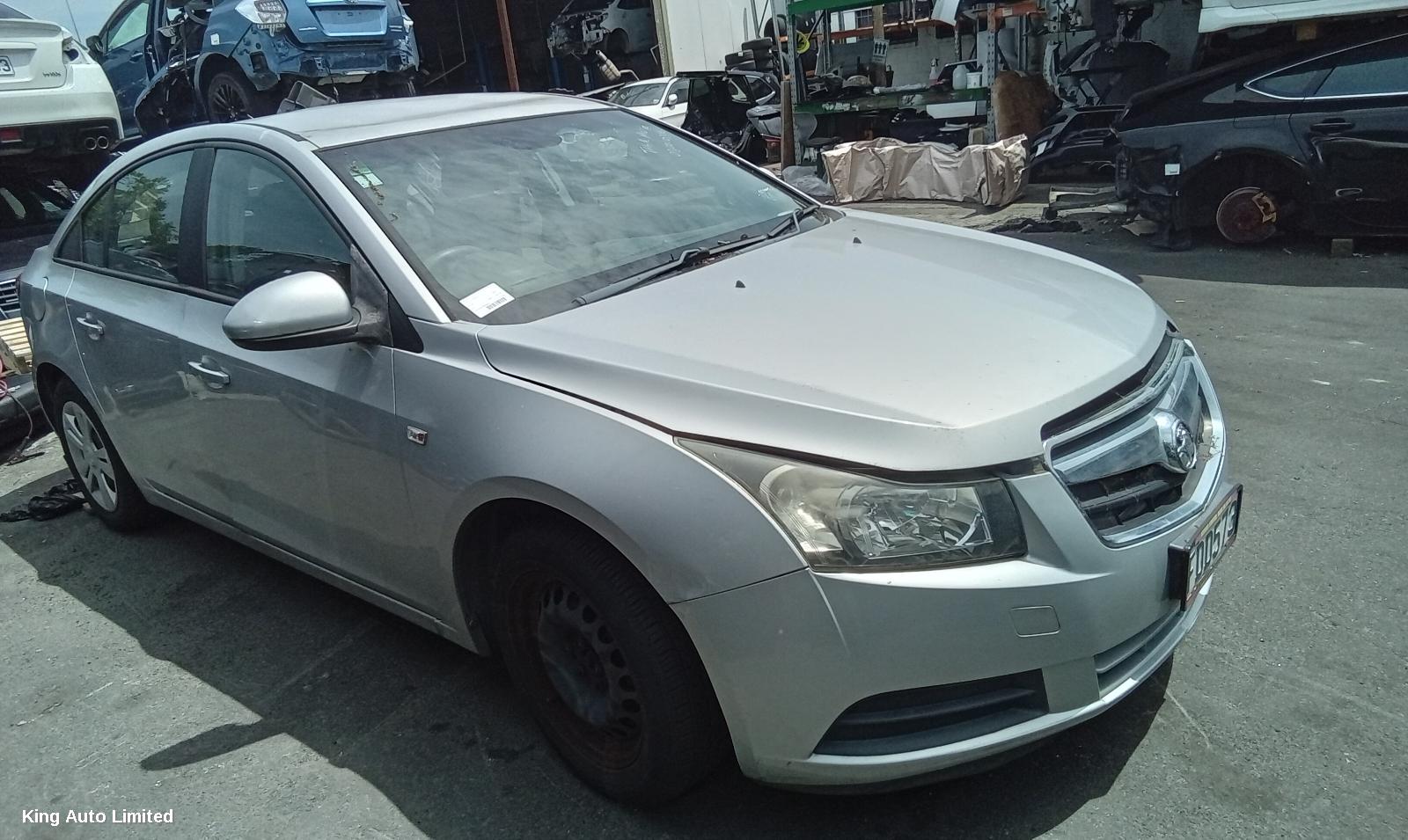 Holden CRUZE 2009 Left Front Door thumbnail 2