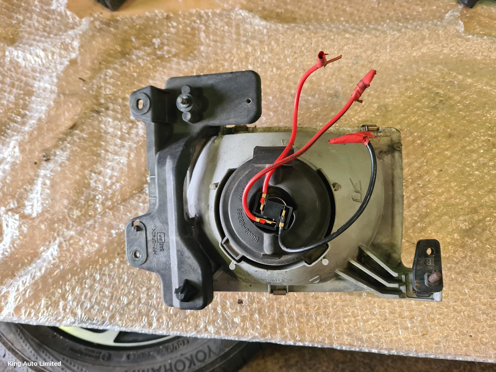 Nissan NAVARA 1999 Right Headlamp thumbnail 2