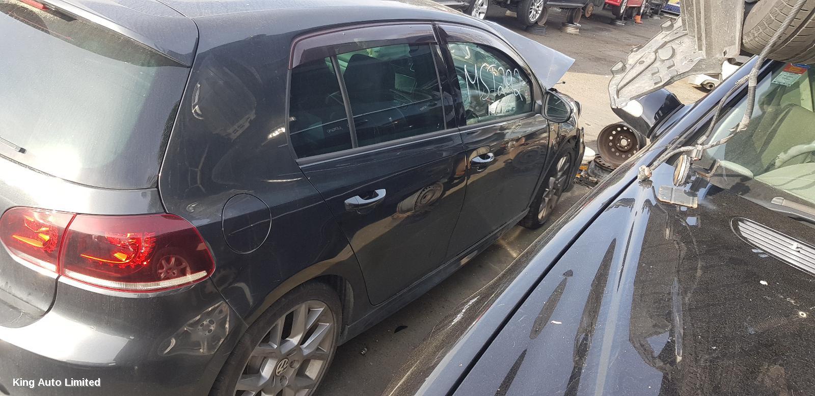 Volkswagen GOLF 2011 Rear Garnish thumbnail 3