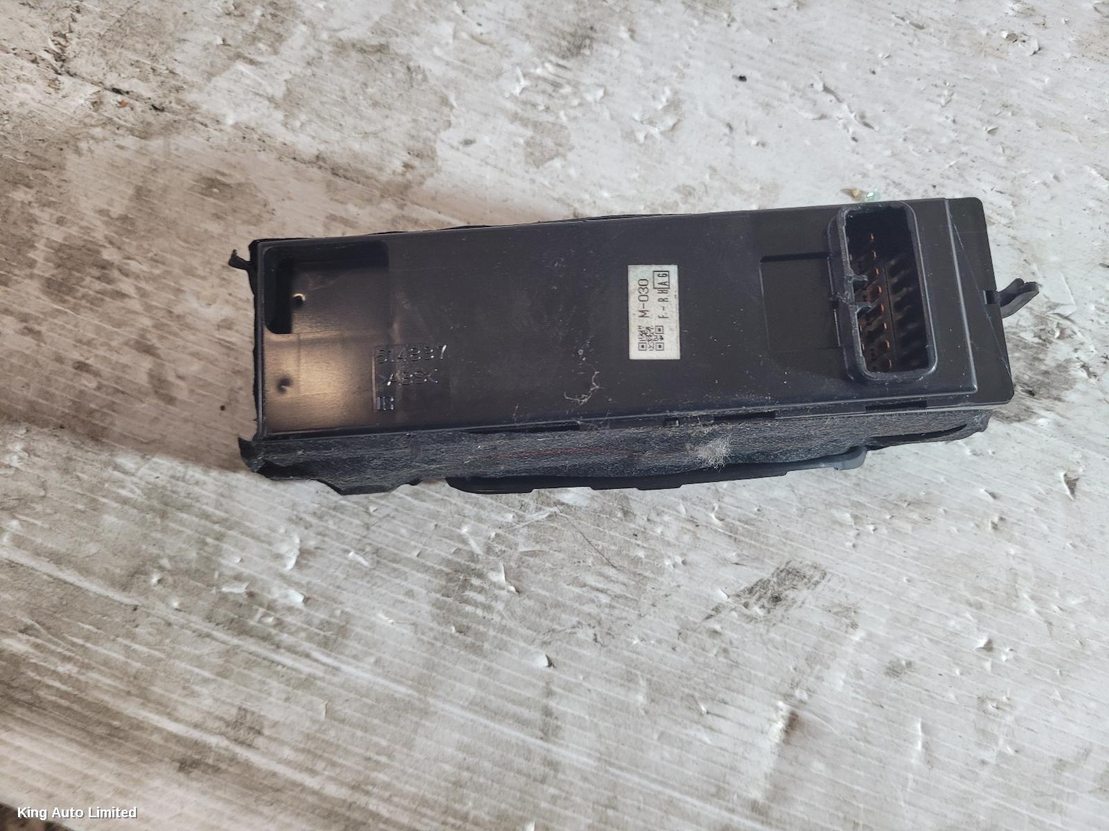 Subaru OUTBACK 2004 Pwr Dr Wind Switch thumbnail 2