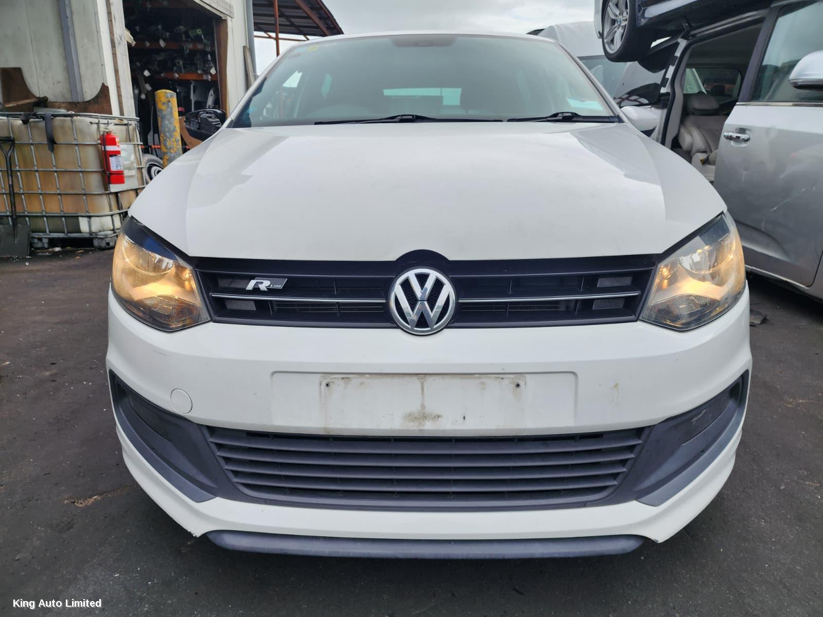 Volkswagen POLO 2013 Left Headlamp thumbnail 2