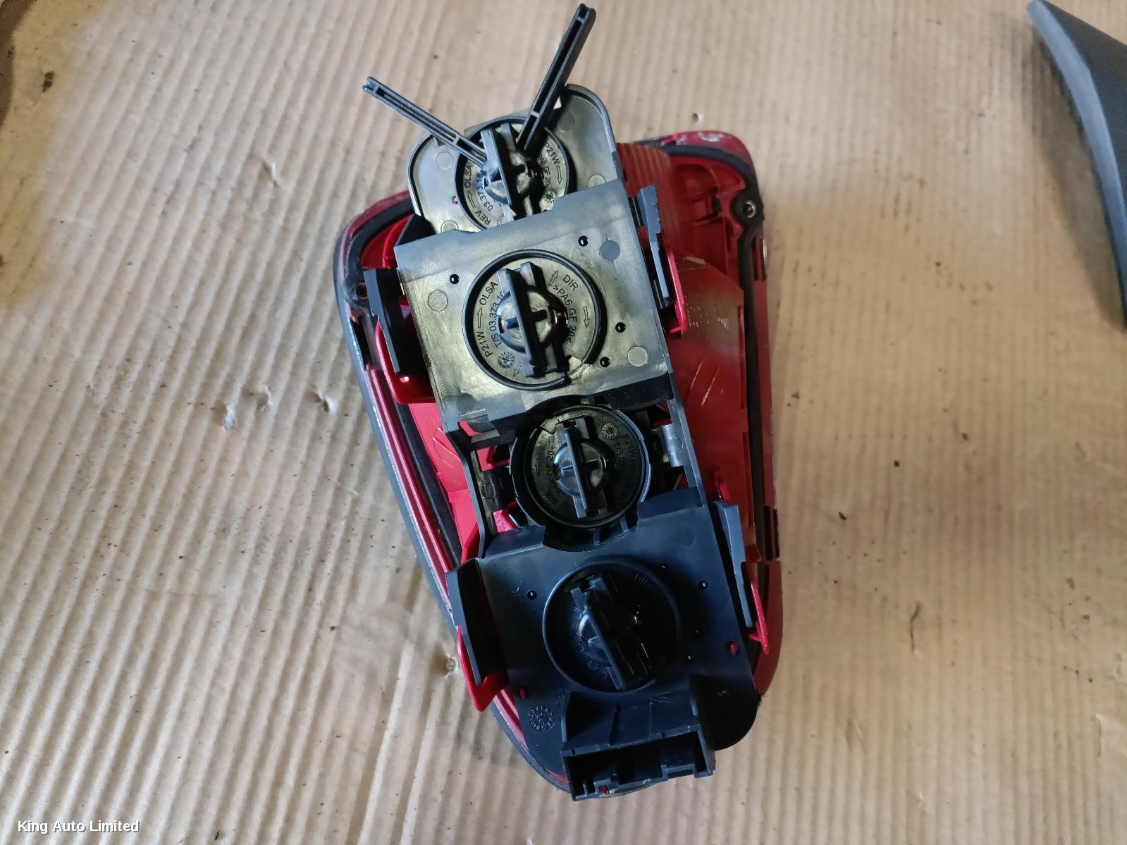 Mini COOPER 2007 Left Taillight thumbnail 3