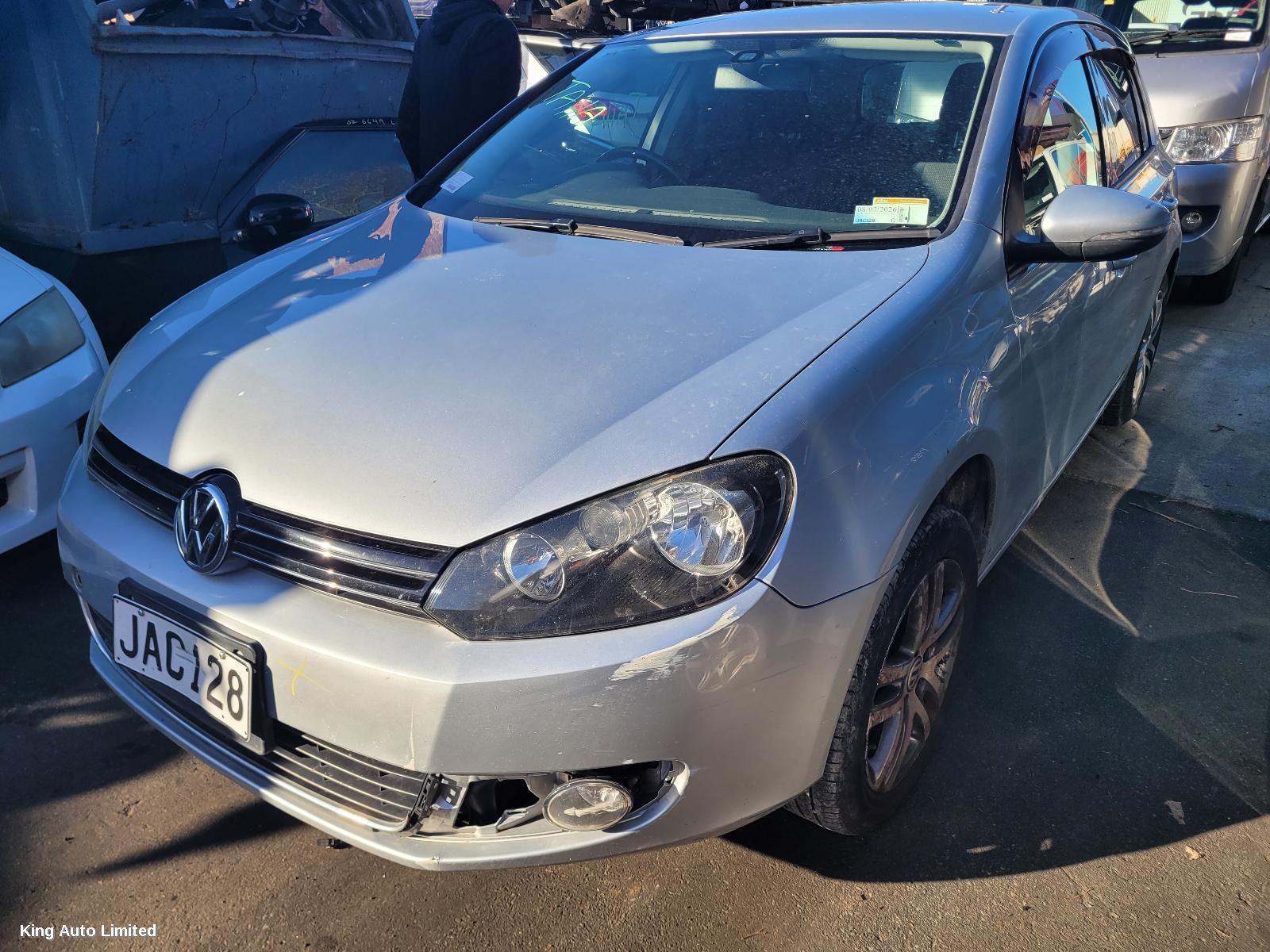 Volkswagen GOLF 2010 Left Taillight thumbnail 2