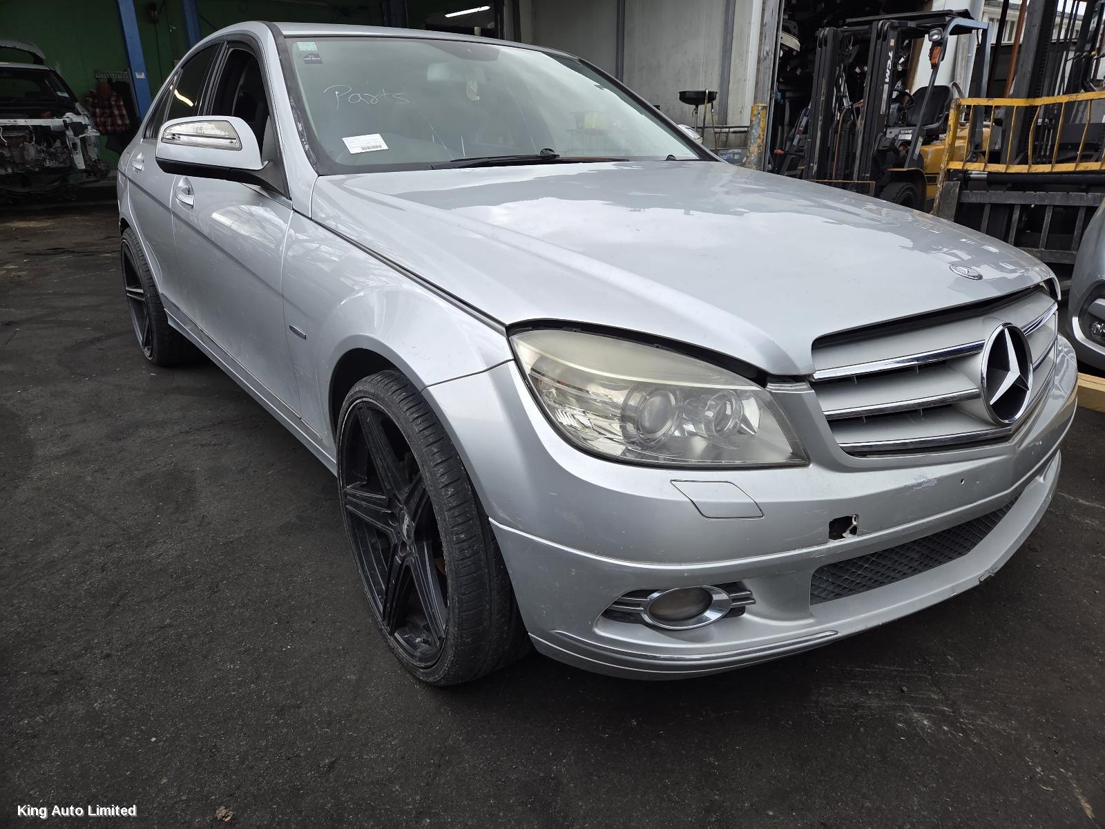 Mercedes-Benz - Mercedes-Benz C CLASS 2008 A/C Compressor