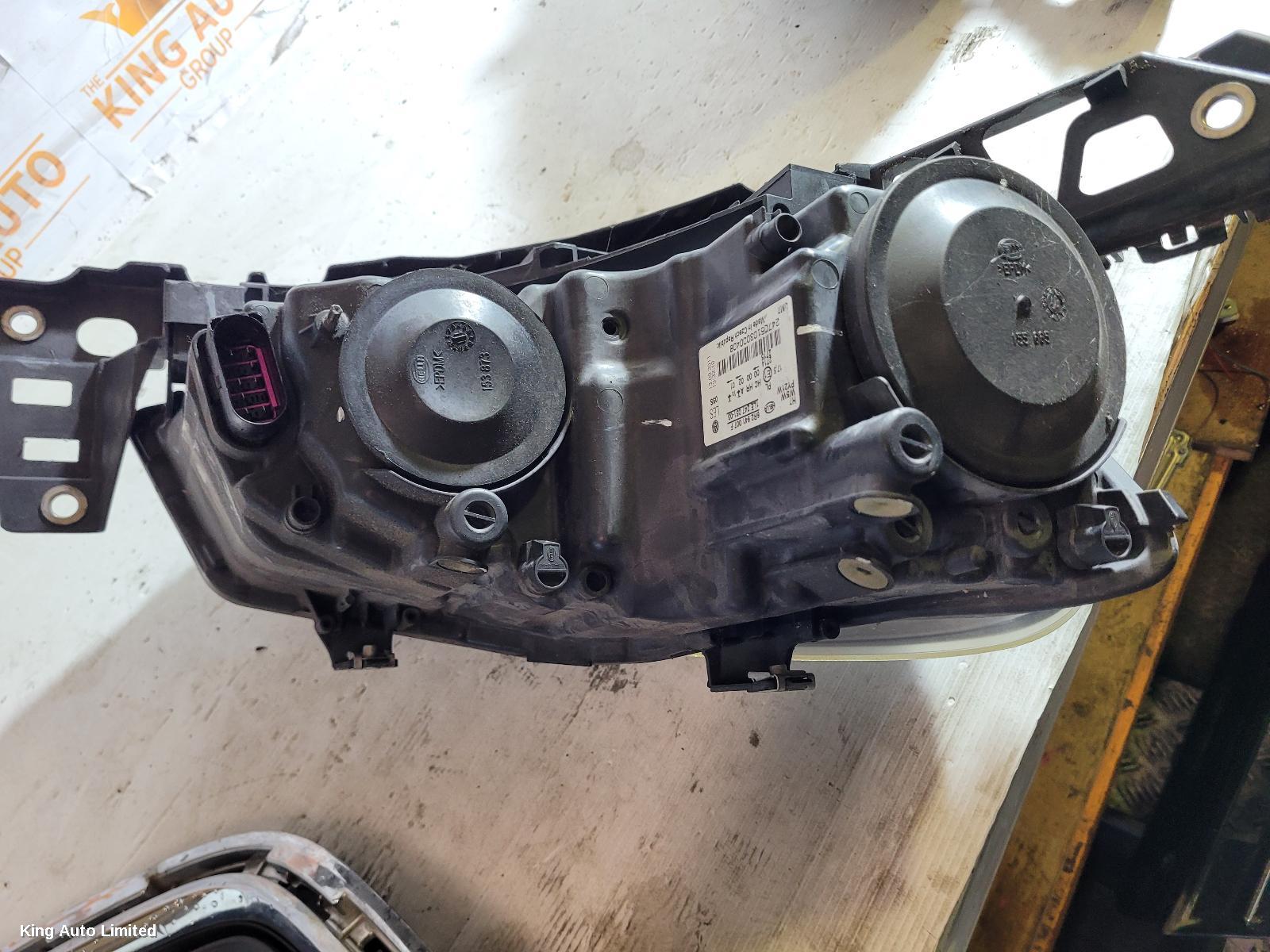 Volkswagen POLO 2012 Left Headlamp thumbnail 3