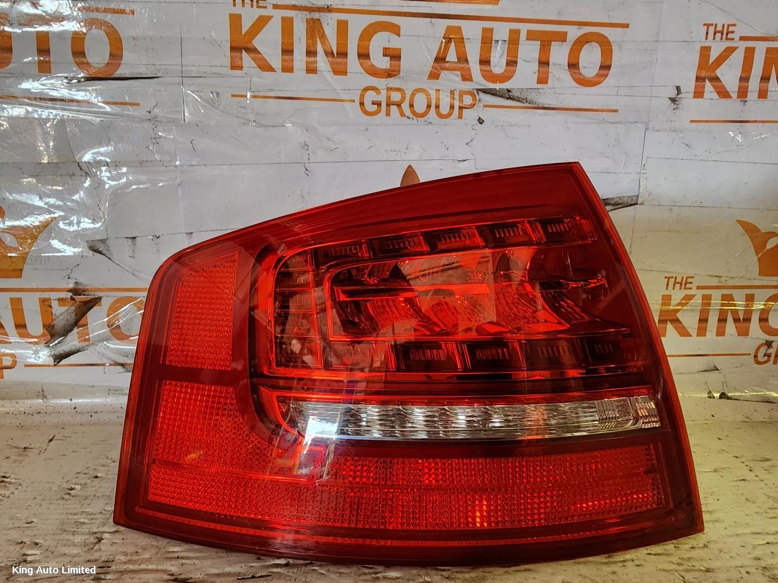 Audi A8 2008 Left Taillight thumbnail 1