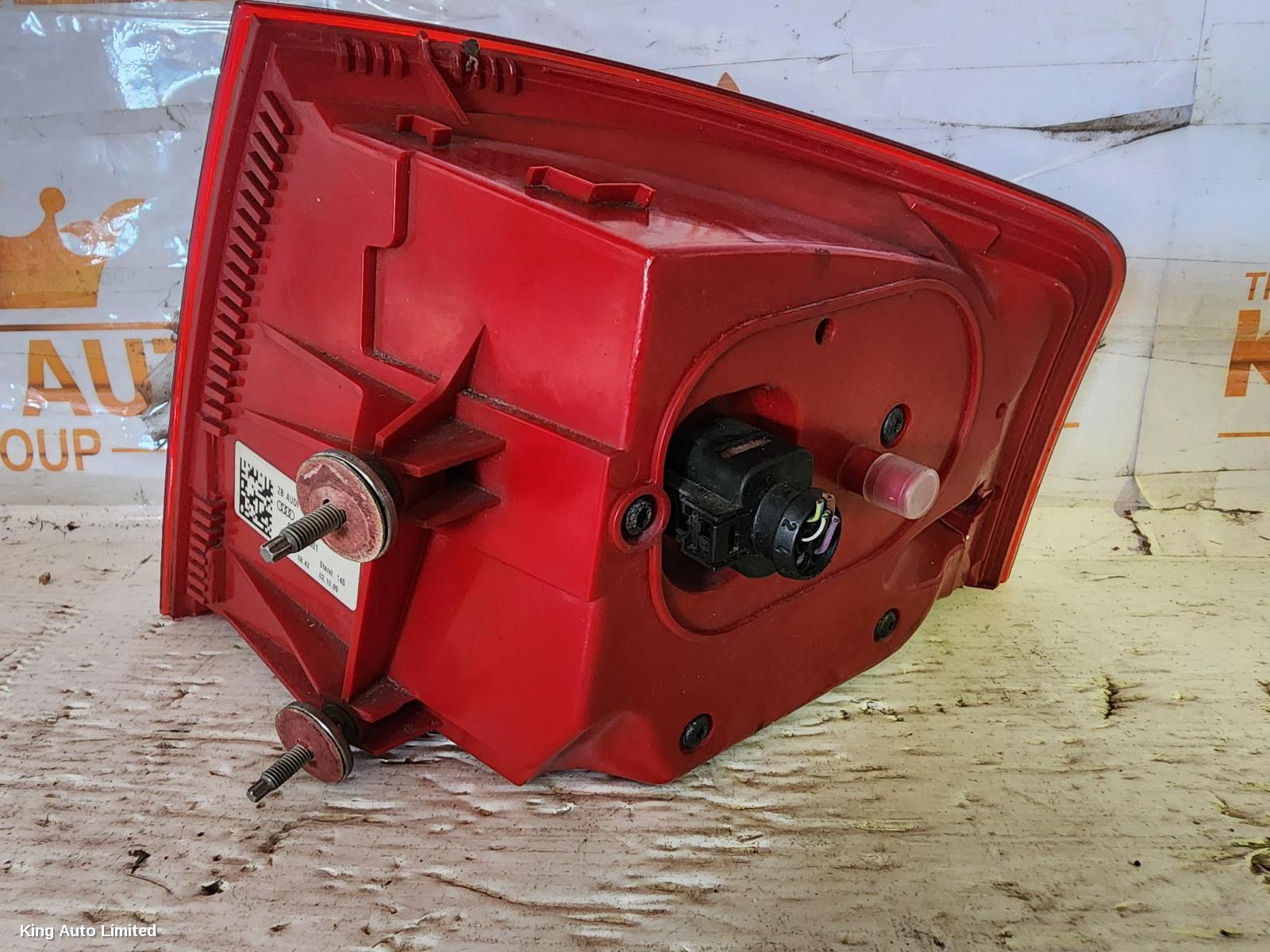 Audi A8 2008 Left Taillight thumbnail 2