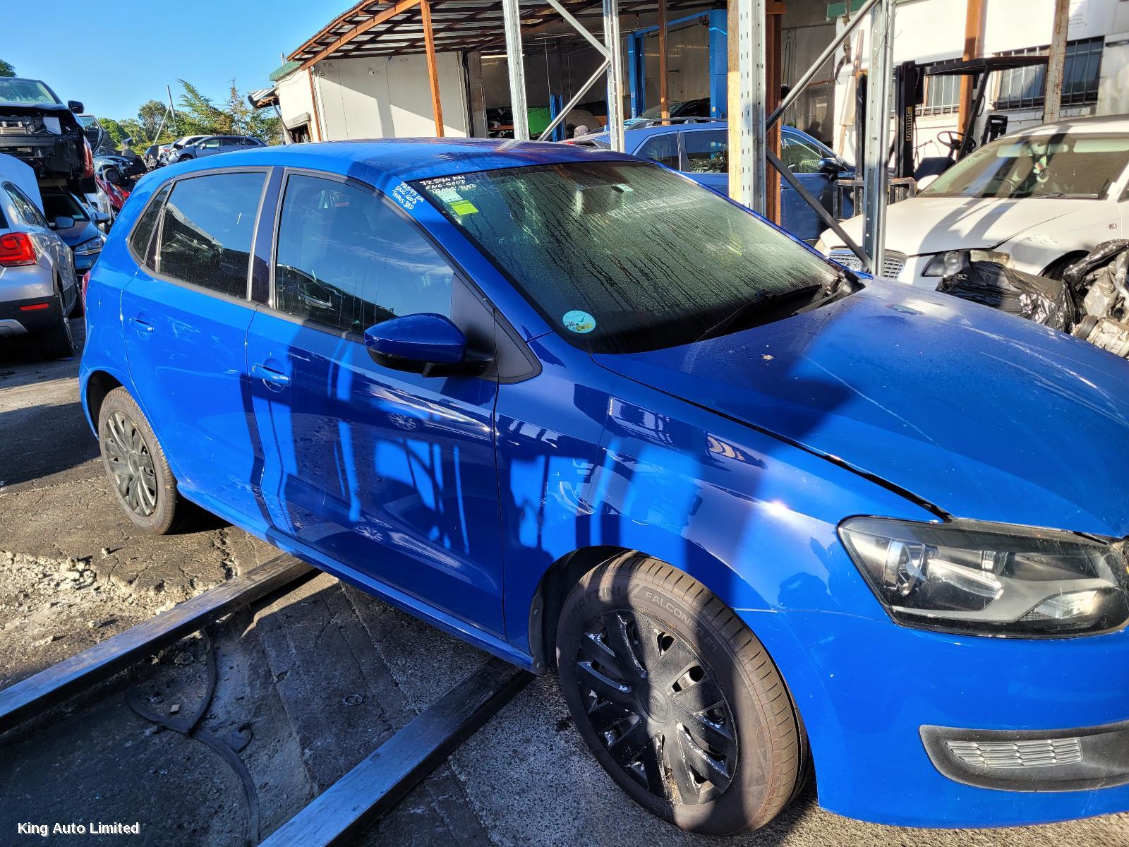 Volkswagen POLO 2011 Fan thumbnail 2
