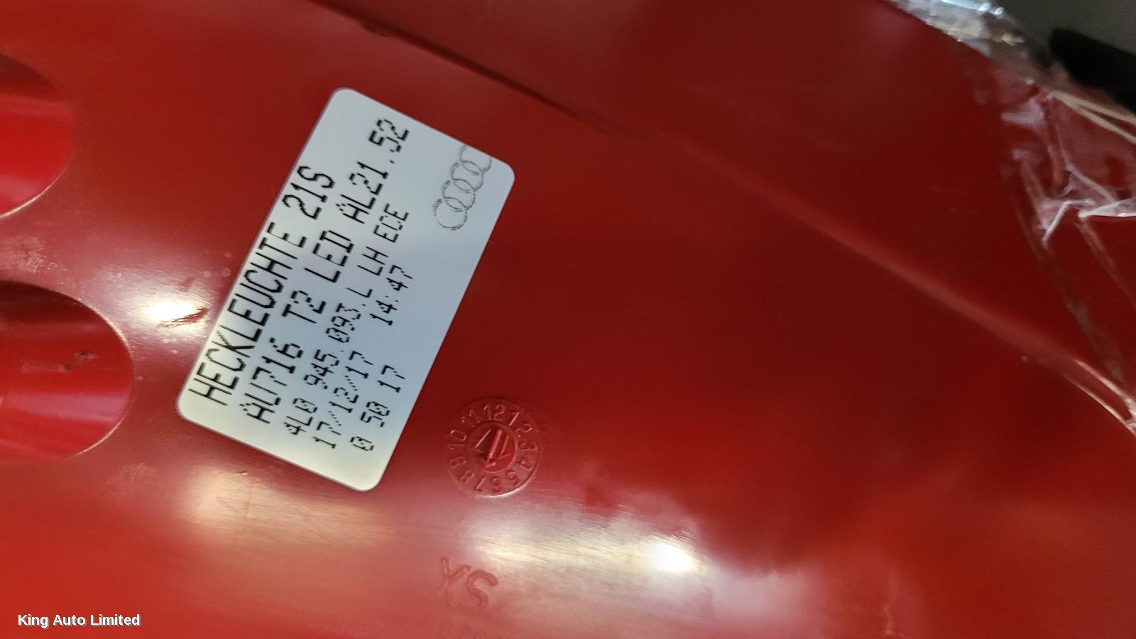Audi Q7 2010 Left Taillight thumbnail 3