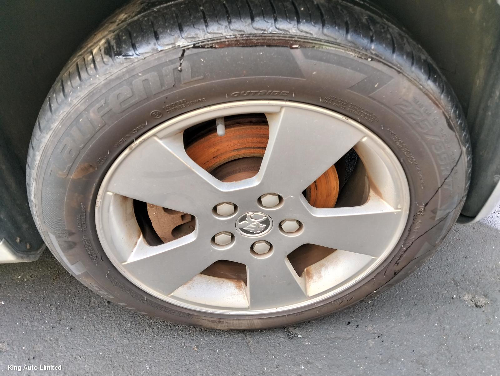 Holden COMMODORE 2010 Rear Bumper thumbnail 2