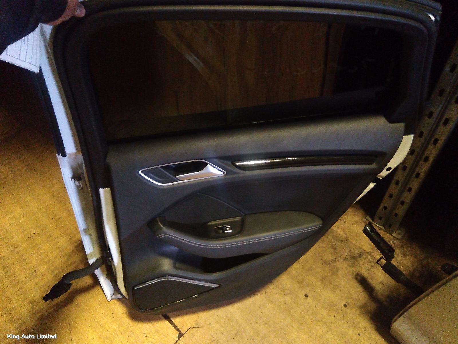 Audi A3 2015 RIGHT_REAR_DOOR_SLIDING thumbnail 2