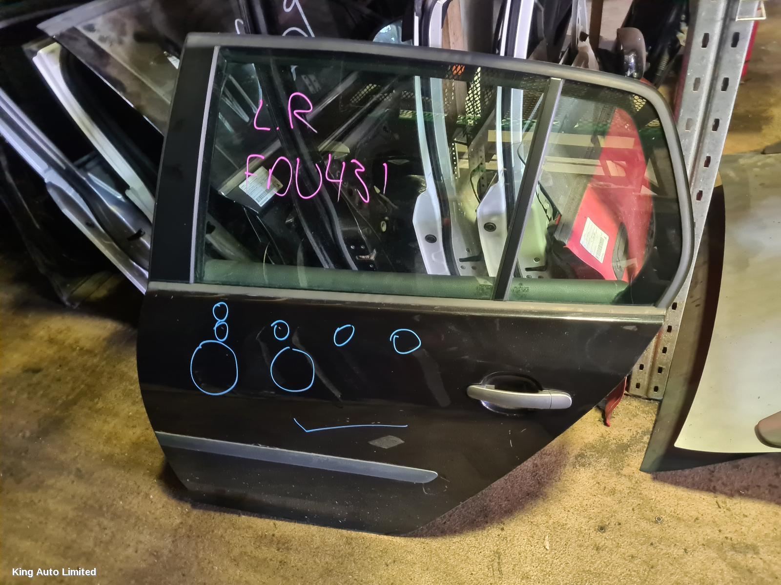 Volkswagen GOLF 2005 Left Rear Door/Sliding thumbnail 1
