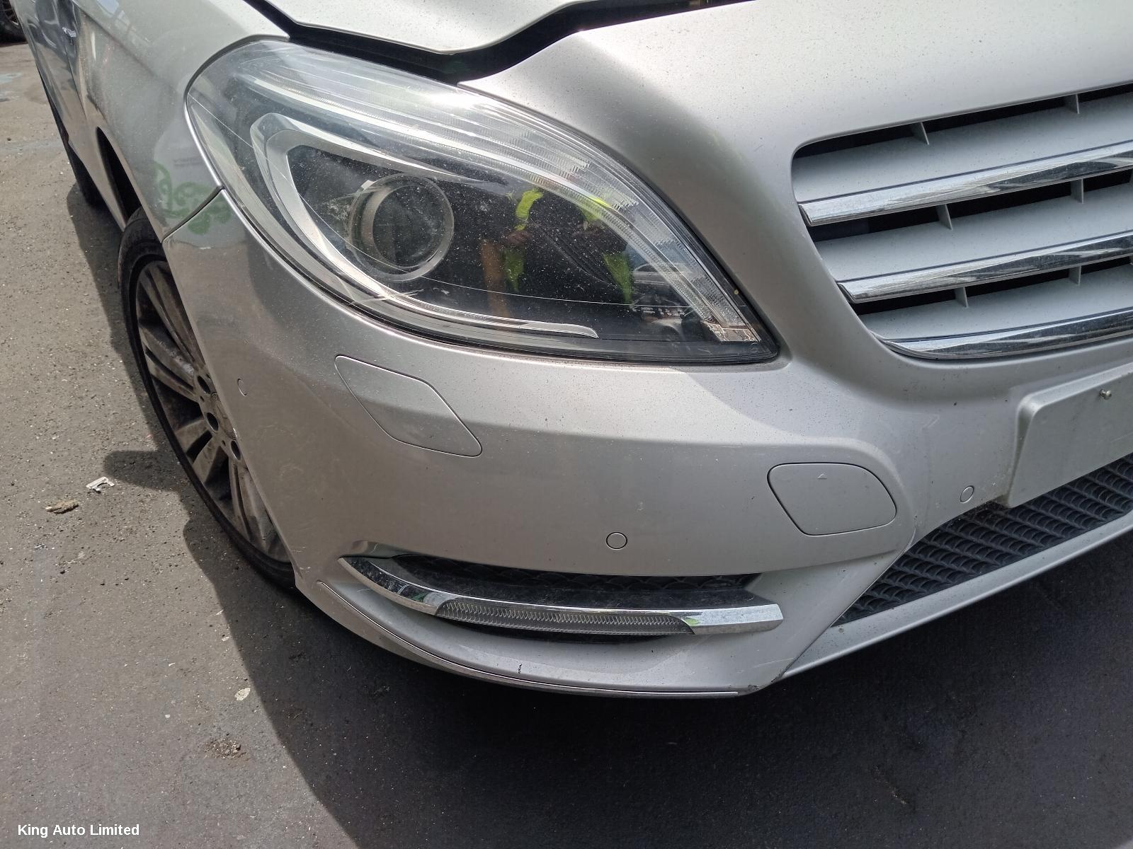 Mercedes-Benz B CLASS 2012 Intercooler thumbnail 2