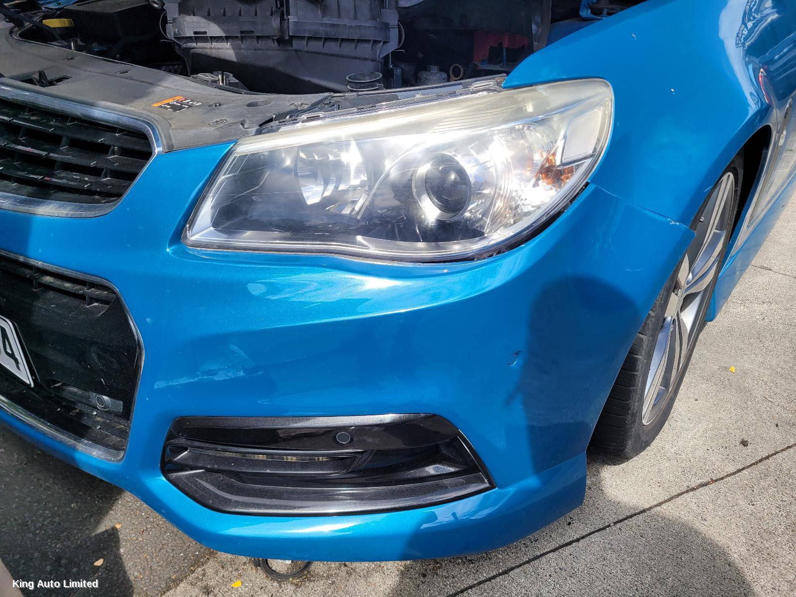 Holden COMMODORE 2014 Right Headlamp thumbnail 2
