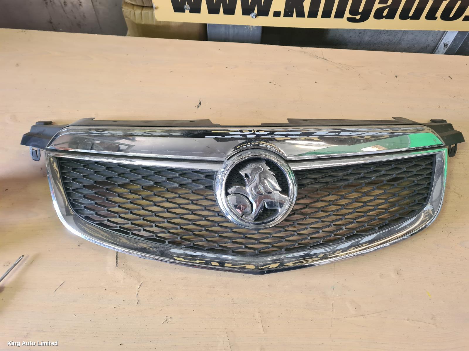 Holden CRUZE 2011 Grille thumbnail 2