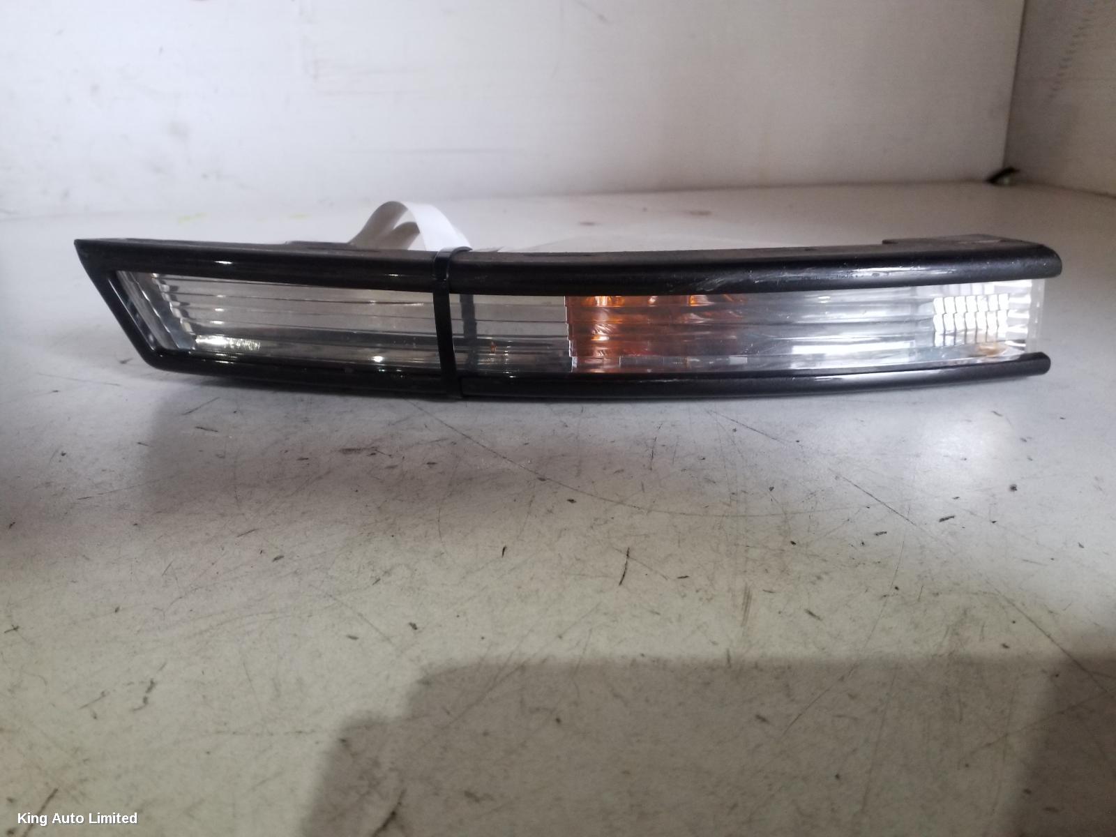 Volkswagen - Volkswagen PASSAT 2006 Right Indicator/Fog/Side