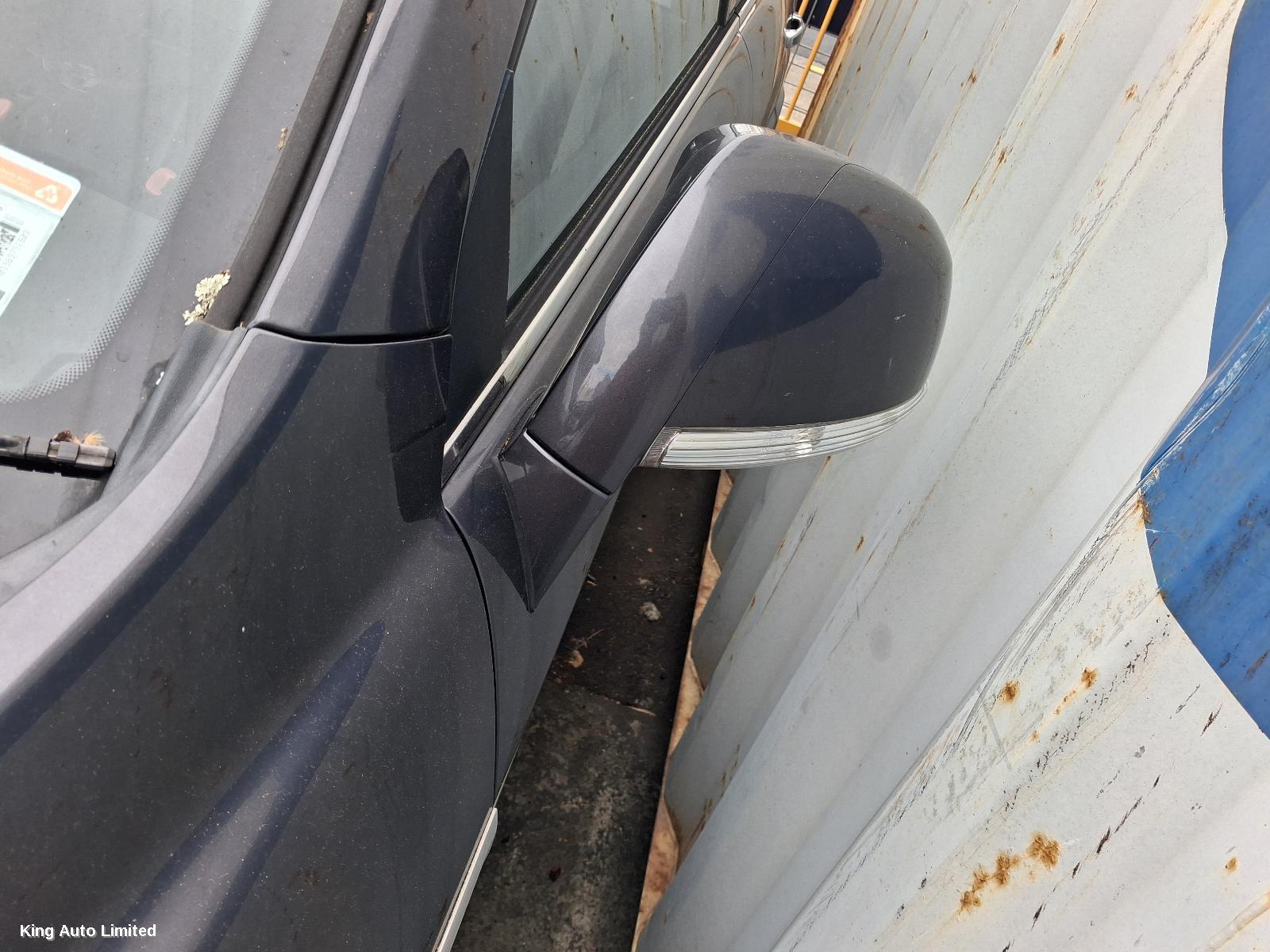Holden CAPTIVA 2015 Right Taillight thumbnail 2