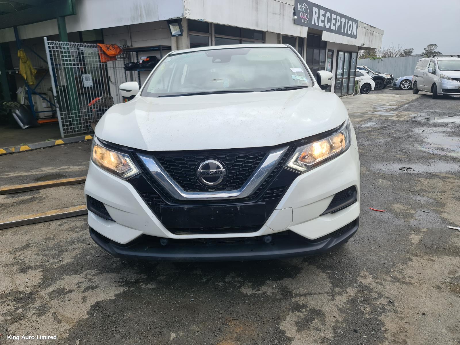 NISSAN QASHQAI 2020 Left Taillight thumbnail 1