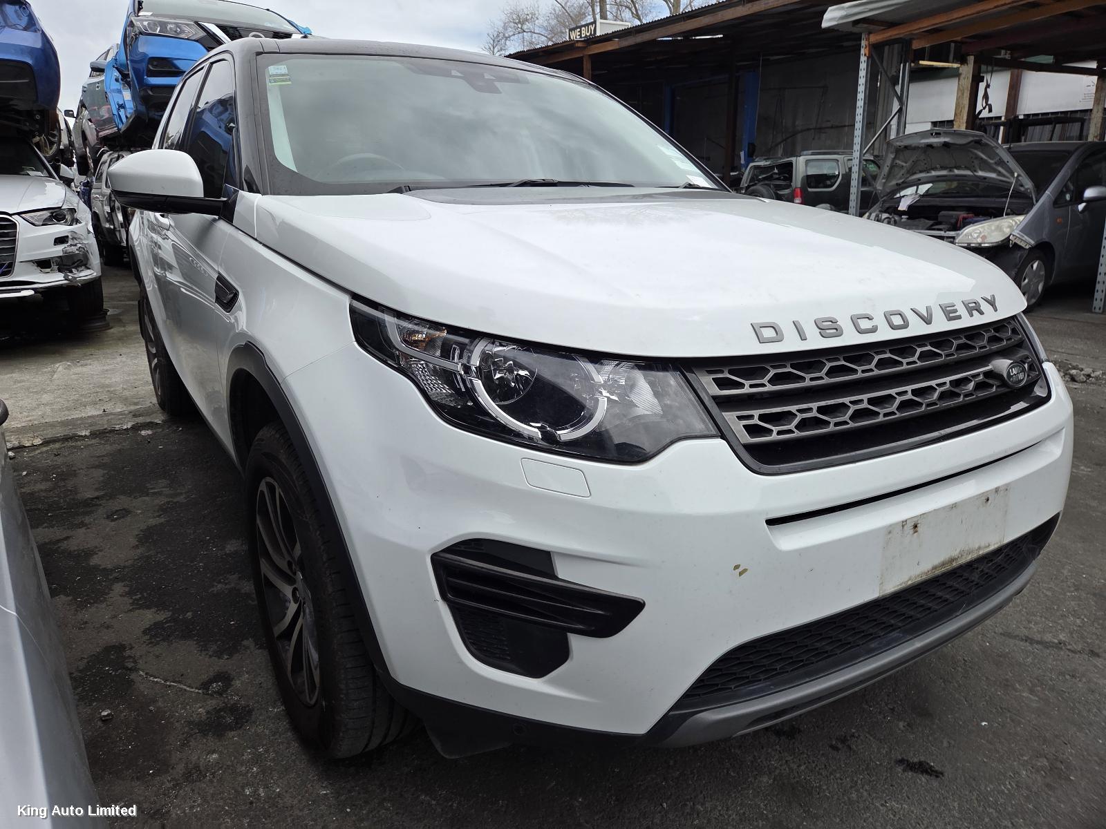 Land Rover DISCOVERY SPORT 2018 Right Headlamp thumbnail 3