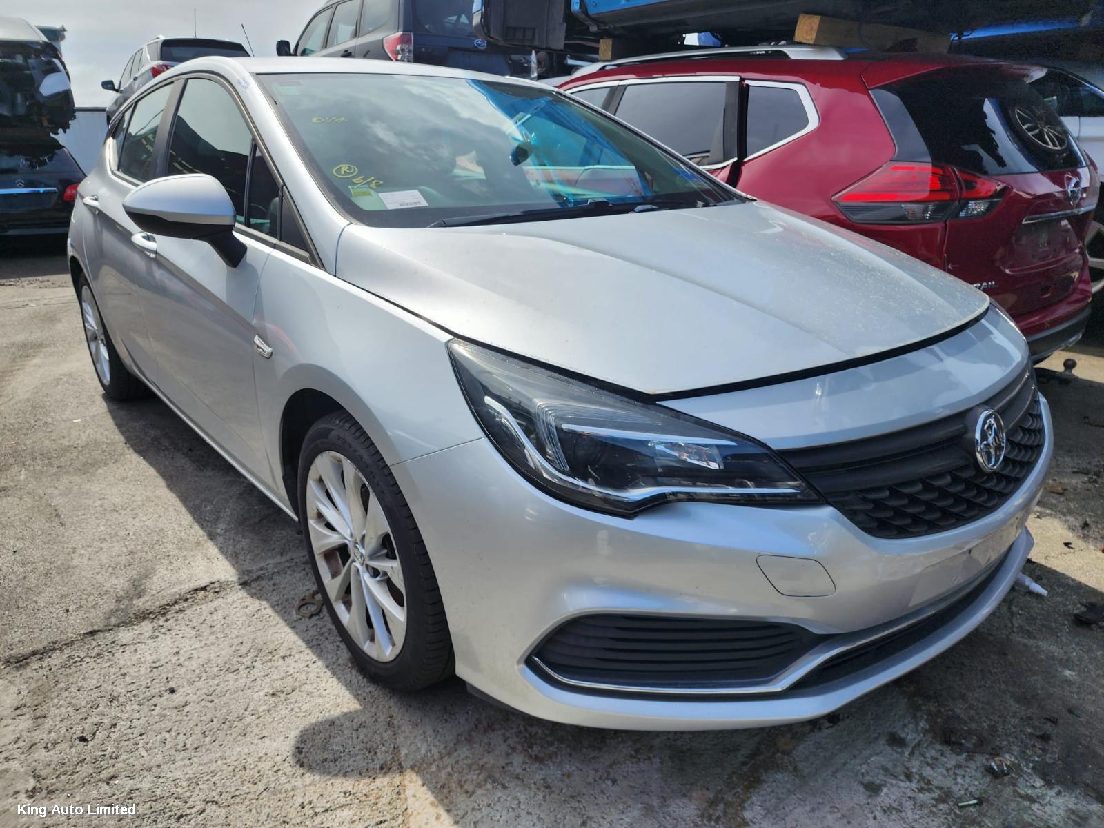 HOLDEN ASTRA 2018 Front Bumper thumbnail 1
