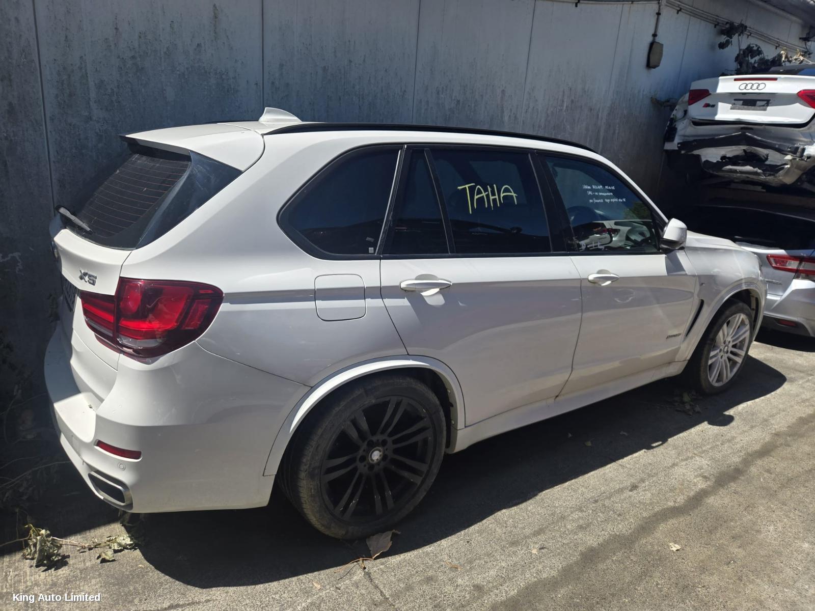 BMW X5 2013 RIGHT_REAR_DOOR_SLIDING thumbnail 1