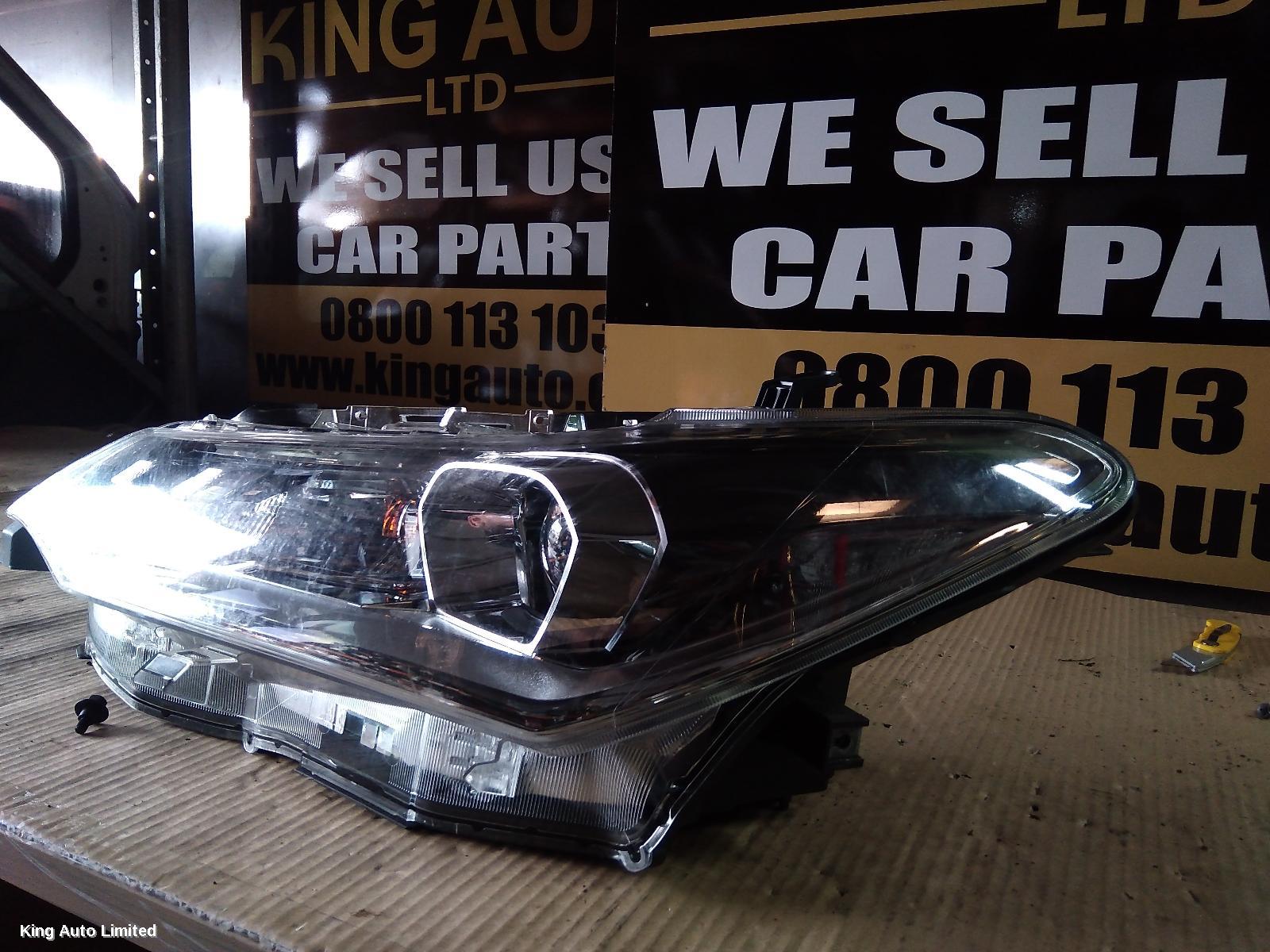 Toyota COROLLA 2017 Left Headlamp thumbnail 3