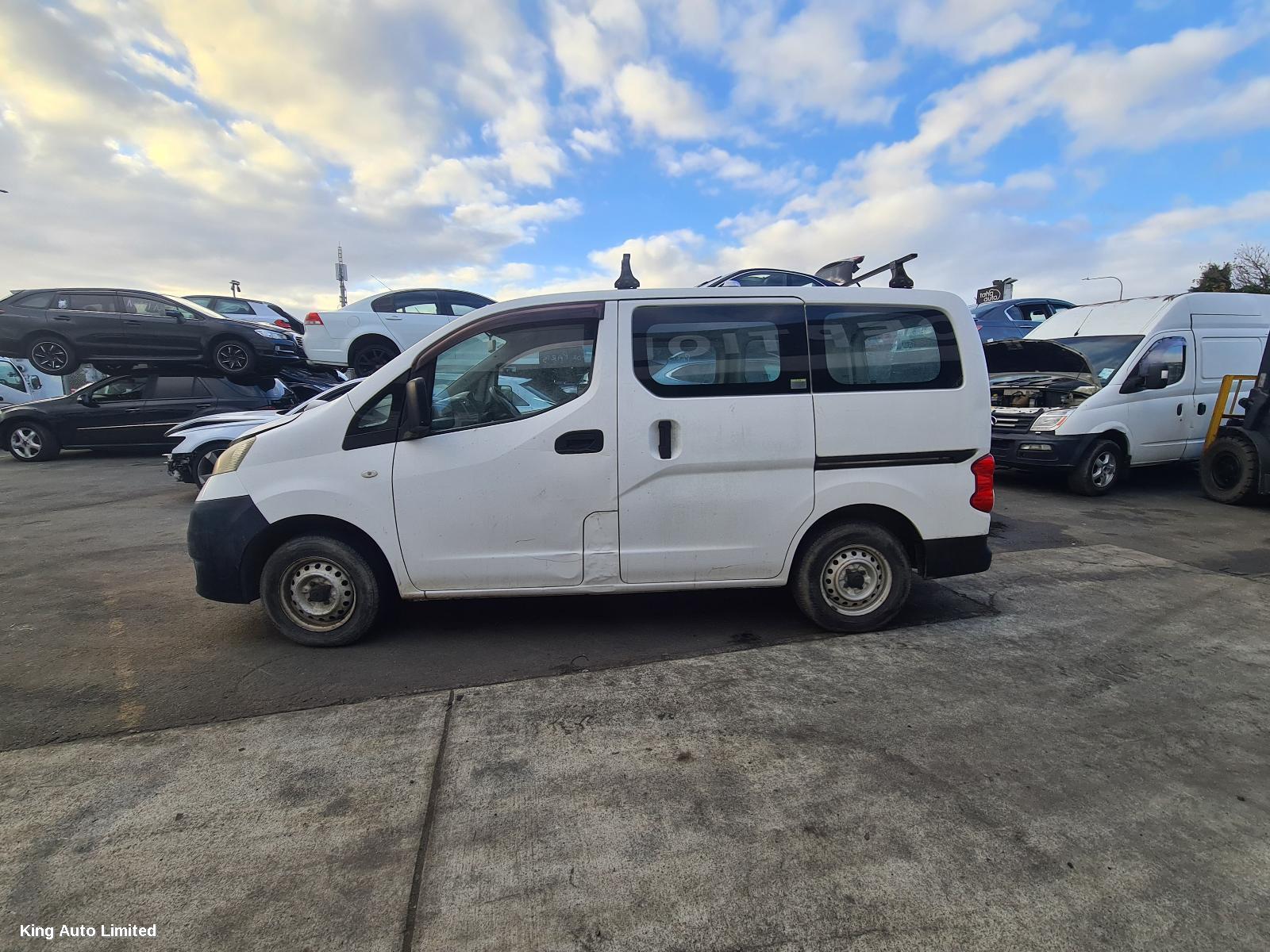 Nissan NV200 (NZ ONLY) 2009 Front Bumper thumbnail 3