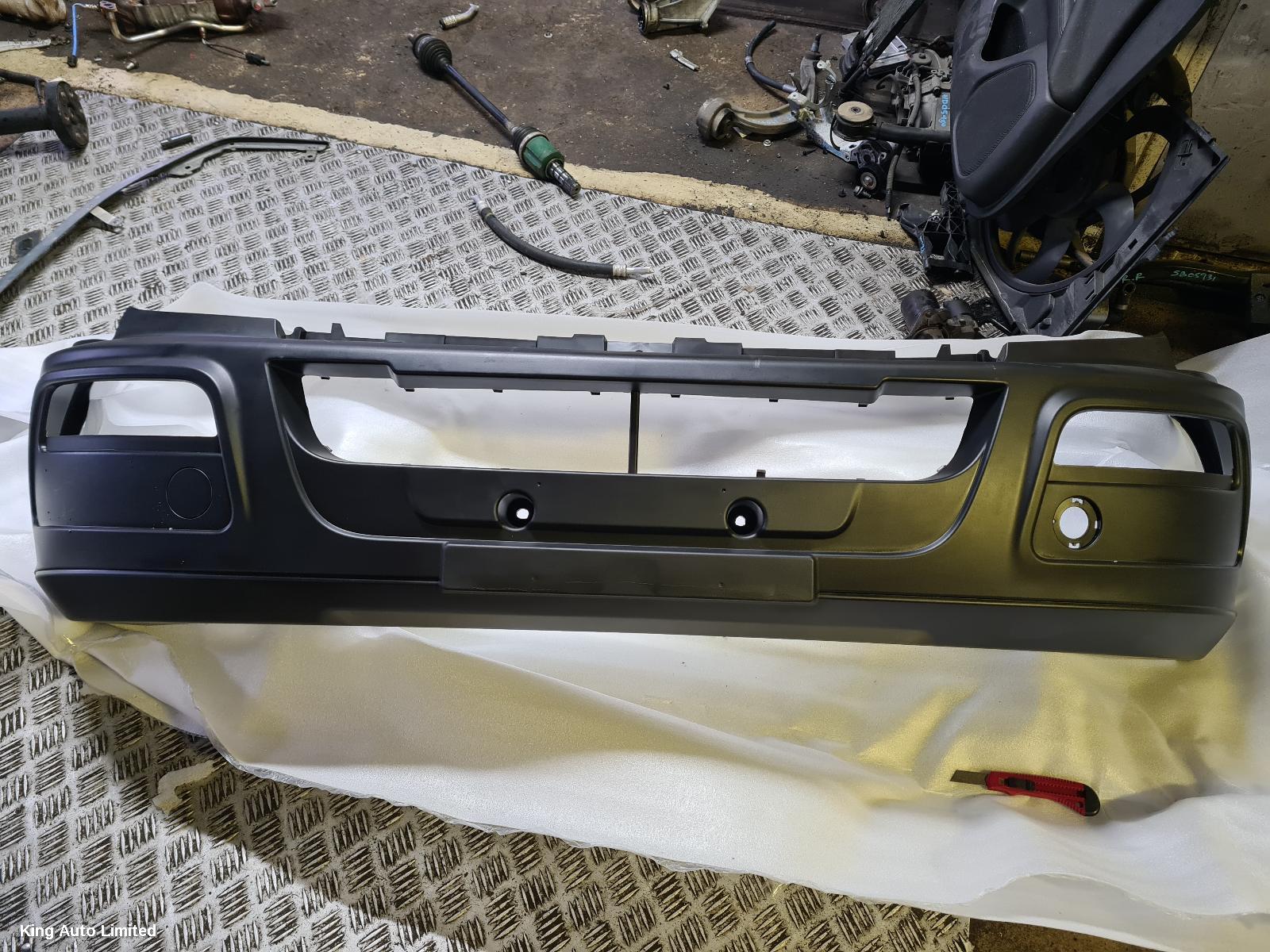 LDV V80 2013 Front Bumper thumbnail 1