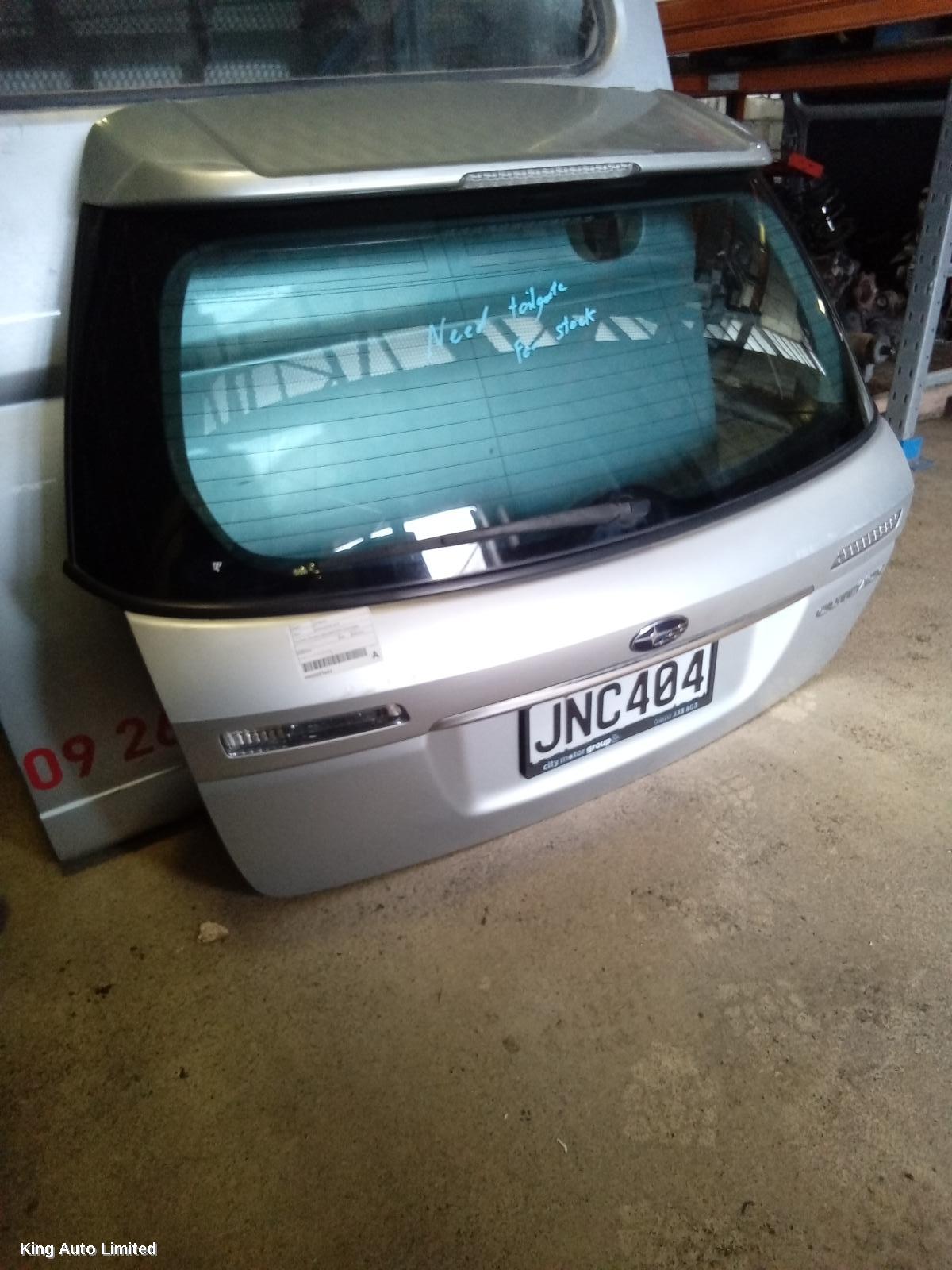 SUBARU OUTBACK 2004 Bootlid/Tailgate thumbnail 1