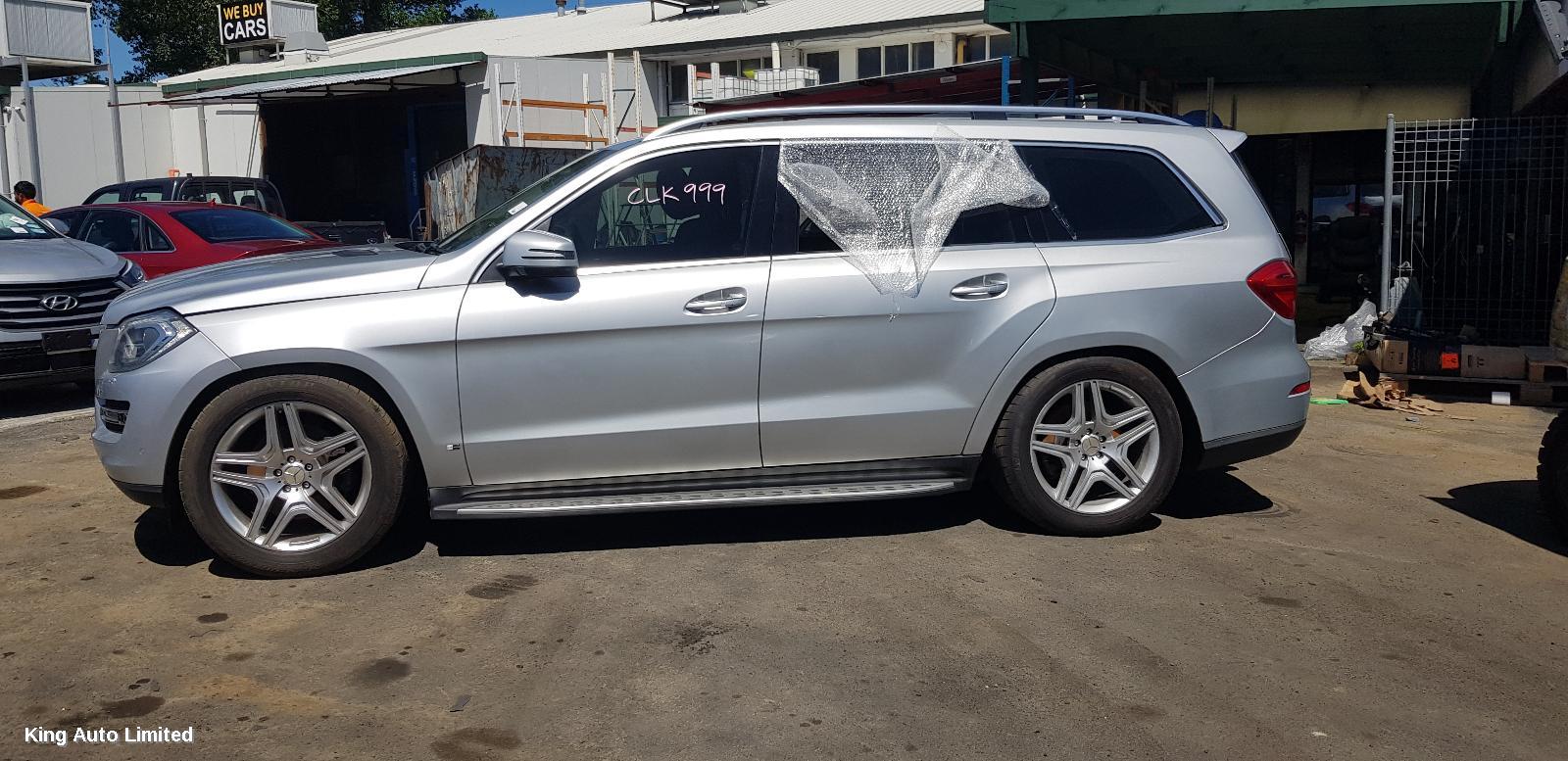 Mercedes-Benz GL CLASS 2013 Left Front Door thumbnail 3