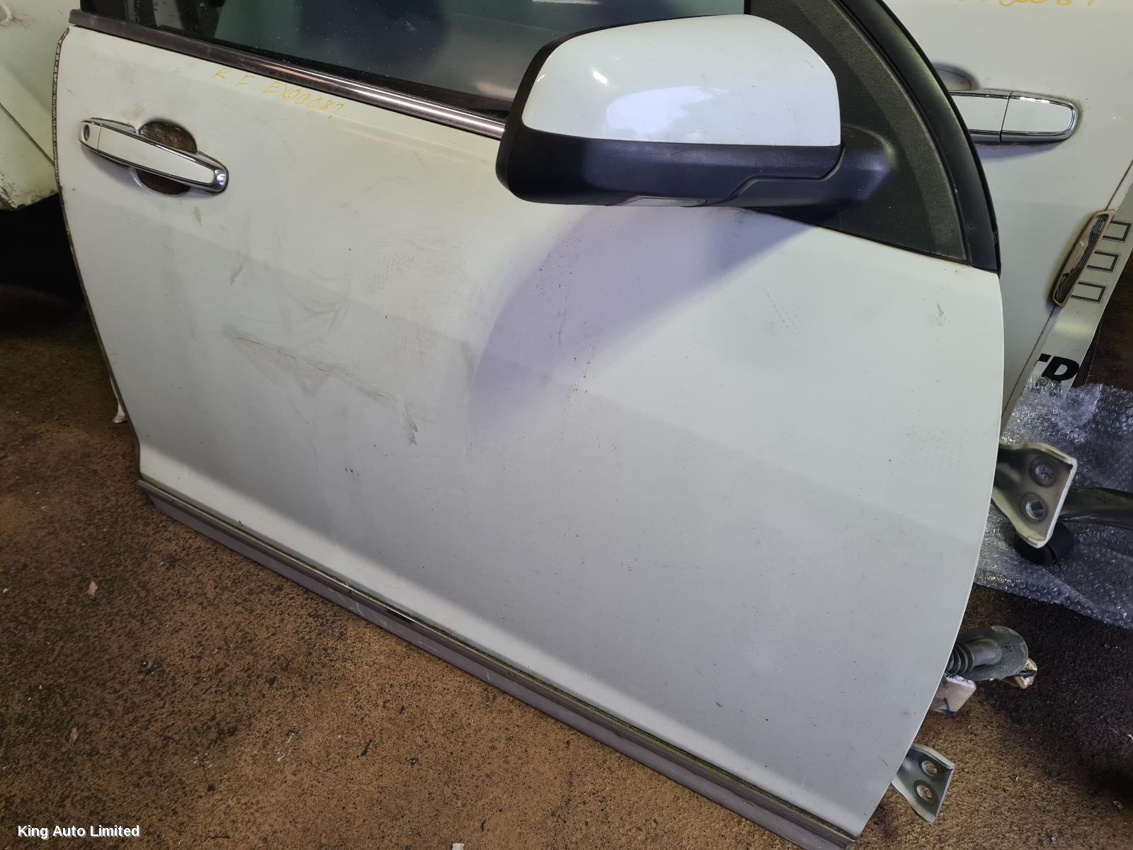 Holden STATESMAN/CAPRICE 2013 Right Front Door thumbnail 2