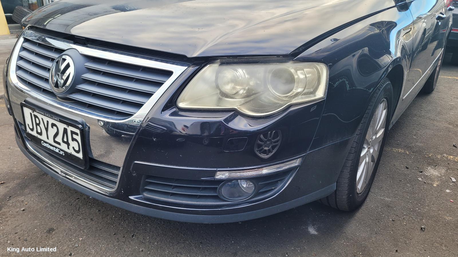 Volkswagen PASSAT 2008 Left Front Door thumbnail 3