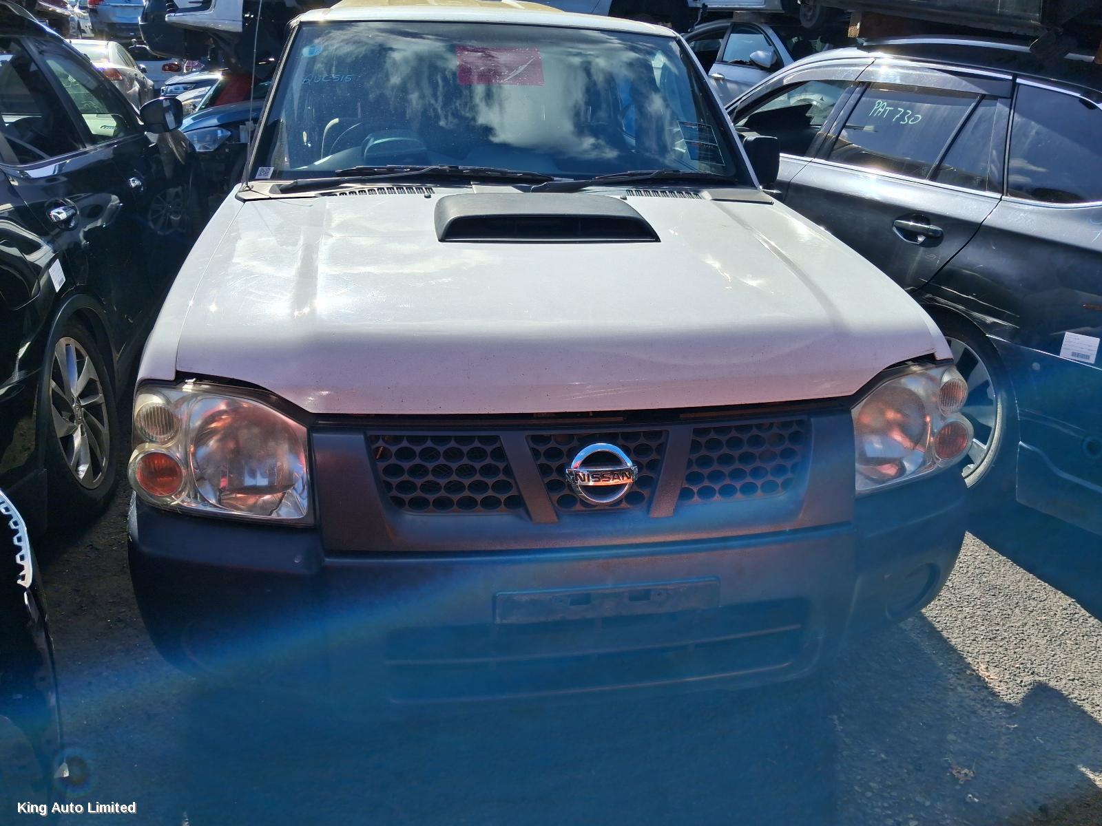 Nissan NAVARA 2014 Right Headlamp thumbnail 1