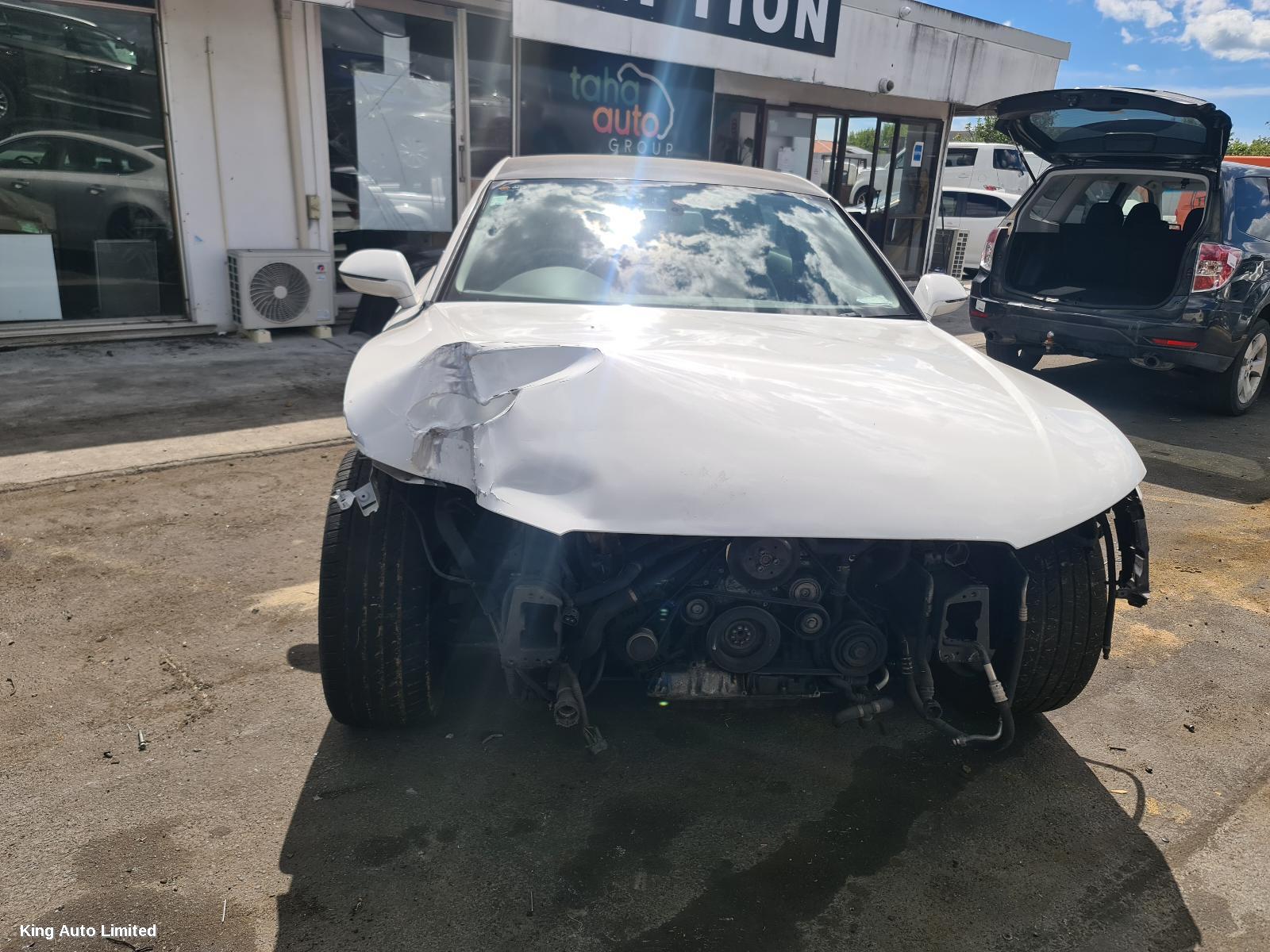 AUDI A7 2012 Right Taillight thumbnail 1