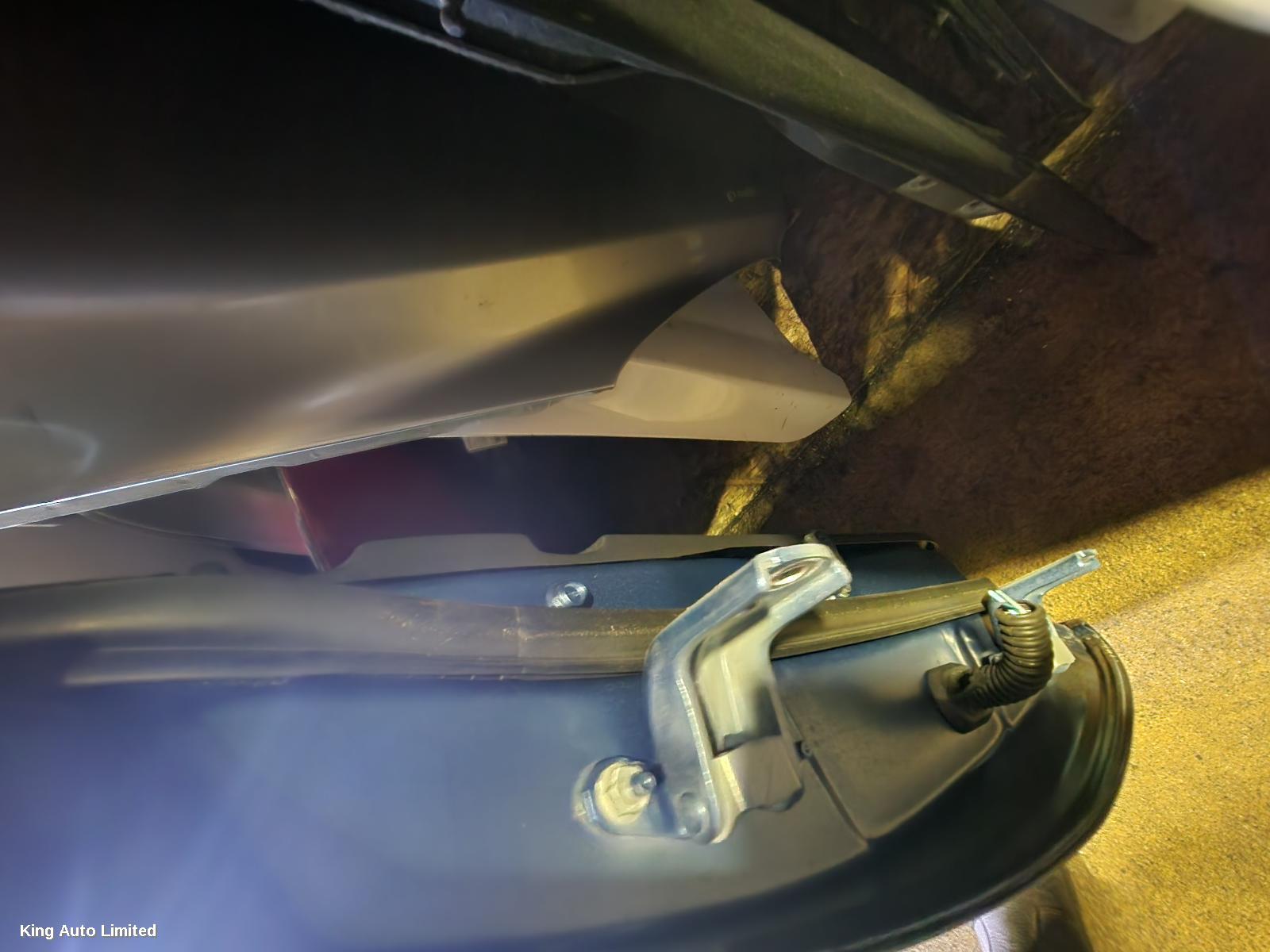 Nissan XTRAIL 2021 Right Front Door thumbnail 3