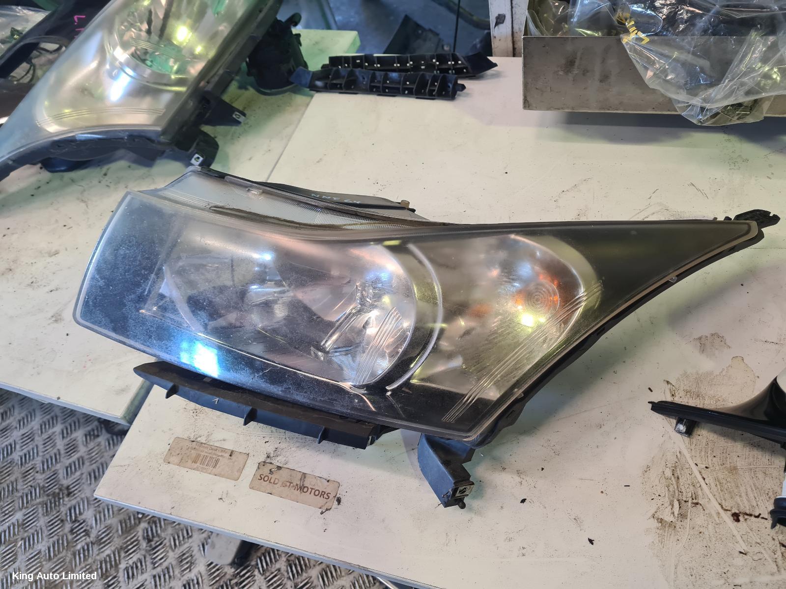 Holden CRUZE 2010 Left Headlamp thumbnail 3