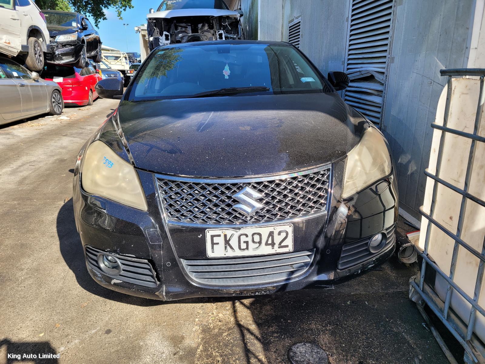 Azraa - SUZUKI KIZASHI 2010 Caliper