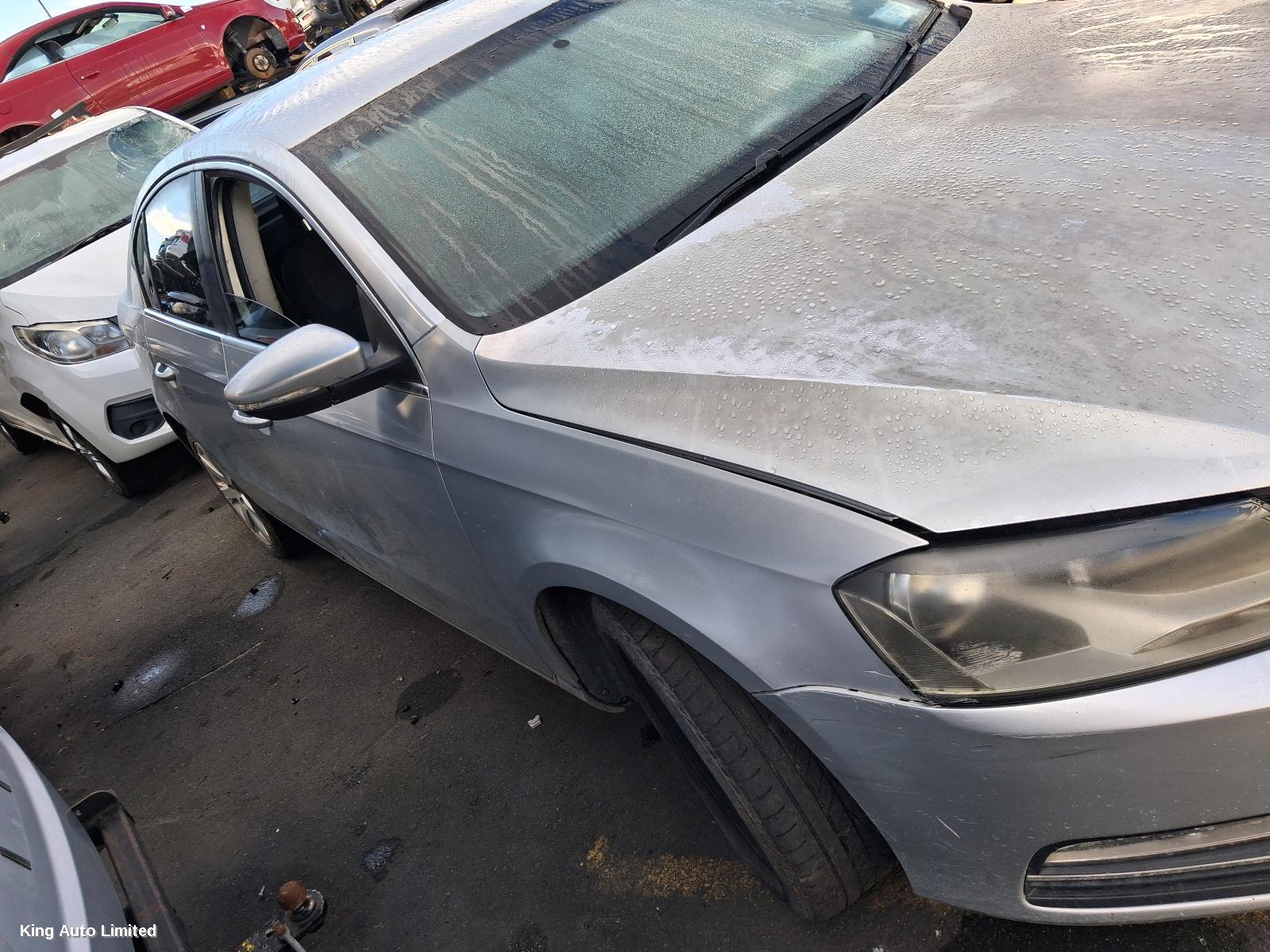 Volkswagen PASSAT 2011 Caliper thumbnail 3