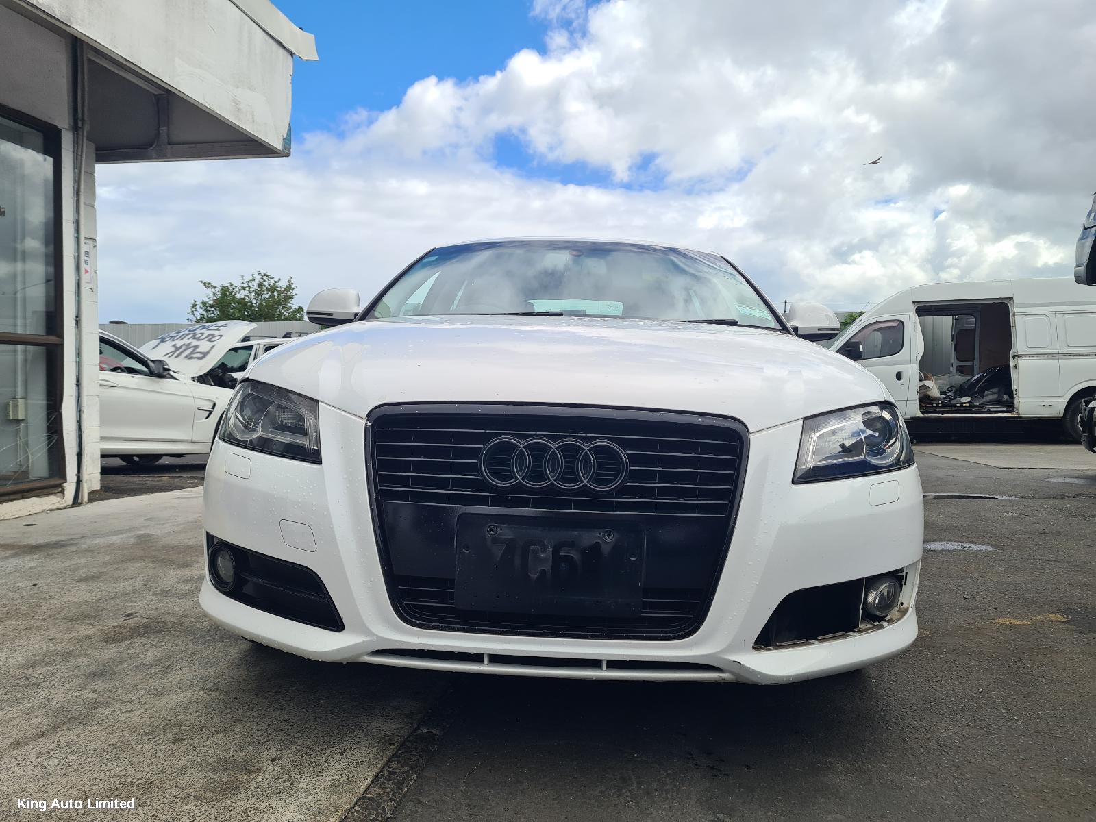 Azraa - AUDI A3 2010 Door/Boot/Gate Lock