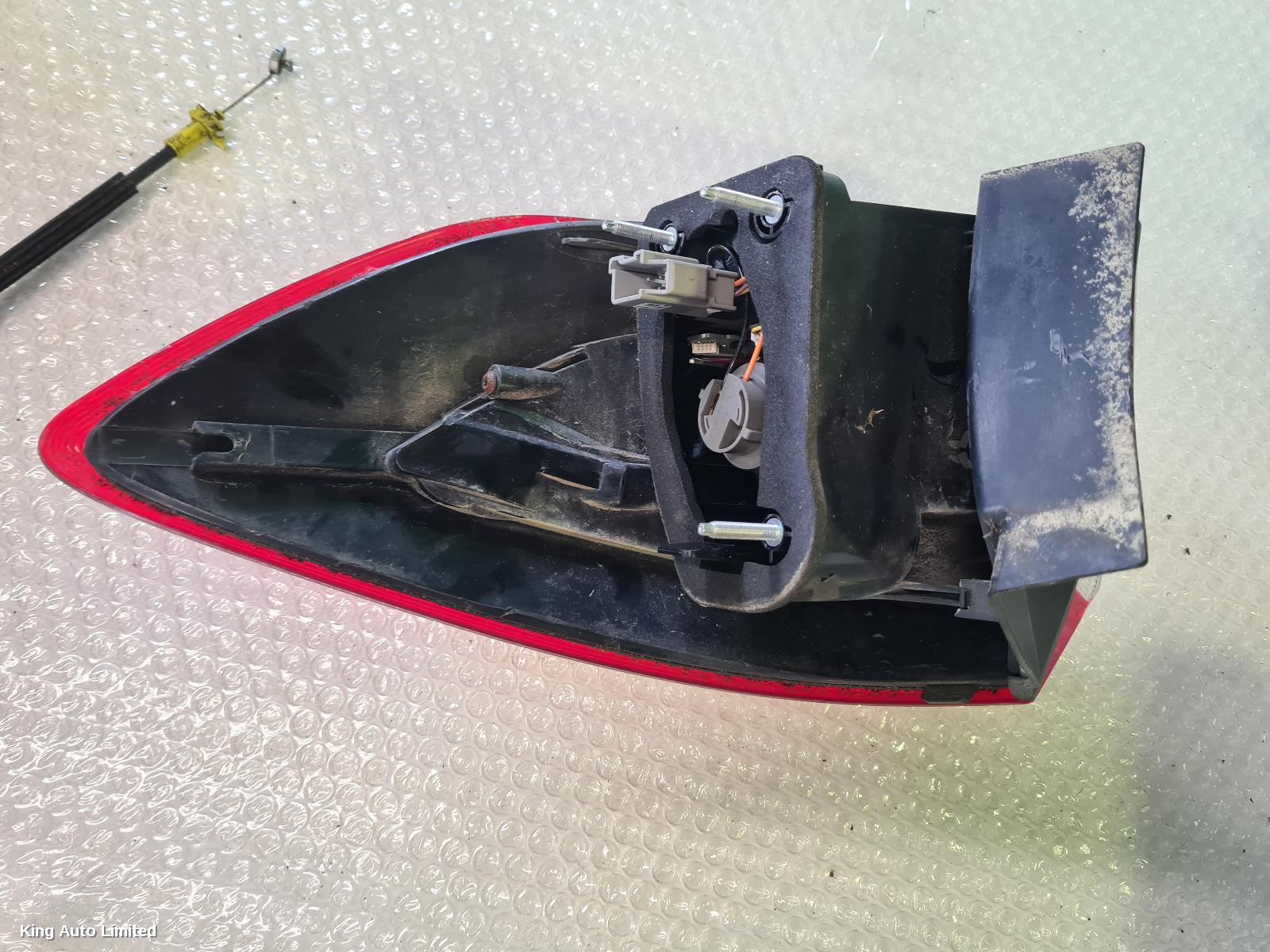 Ford MONDEO 2013 Left Taillight thumbnail 2