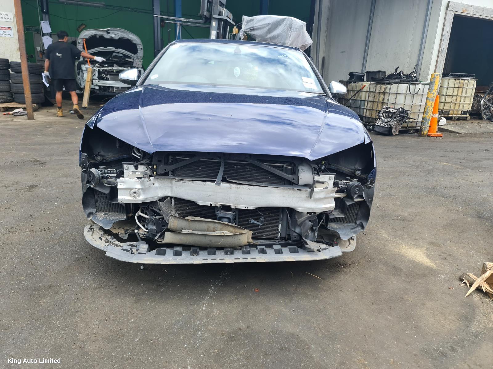 Azraa - AUDI A3 2014 Washer Jet