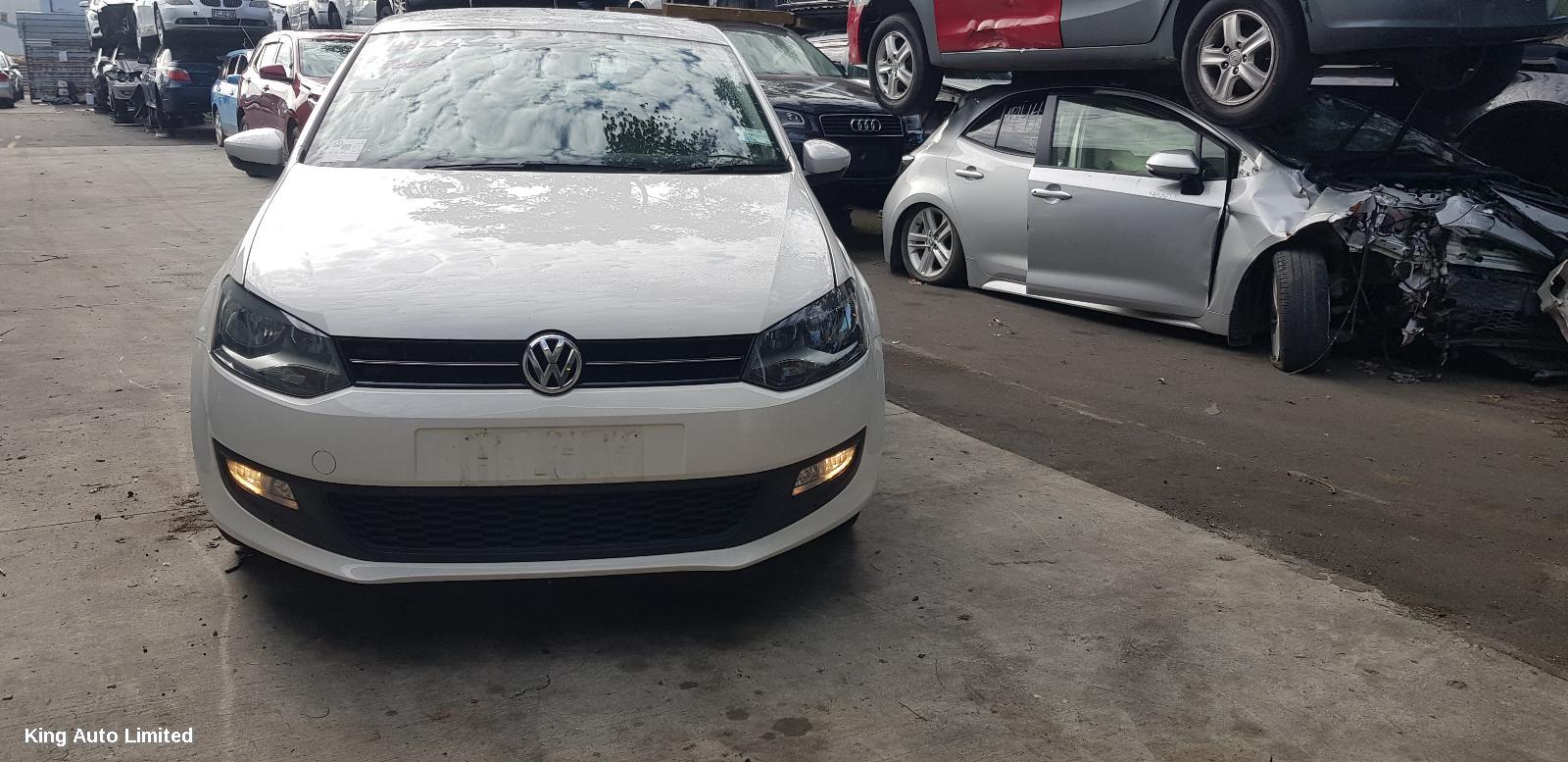 VOLKSWAGEN POLO 2014 Engine thumbnail 1