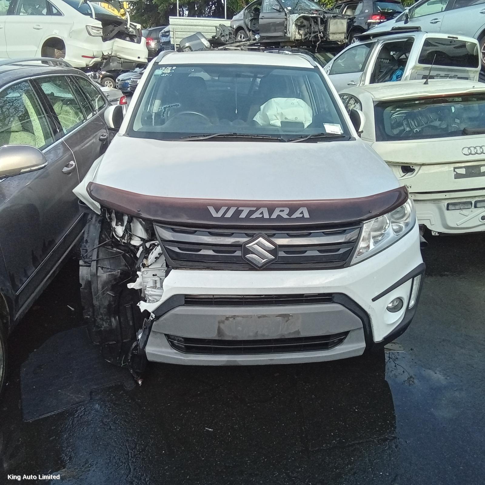SUZUKI VITARA 2017 Rear Garnish thumbnail 1