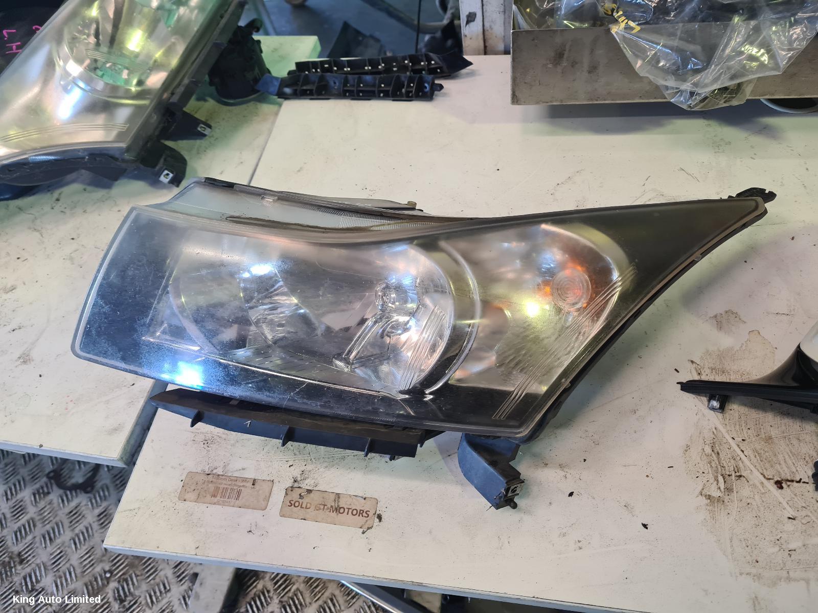 Holden CRUZE 2010 Left Headlamp thumbnail 2