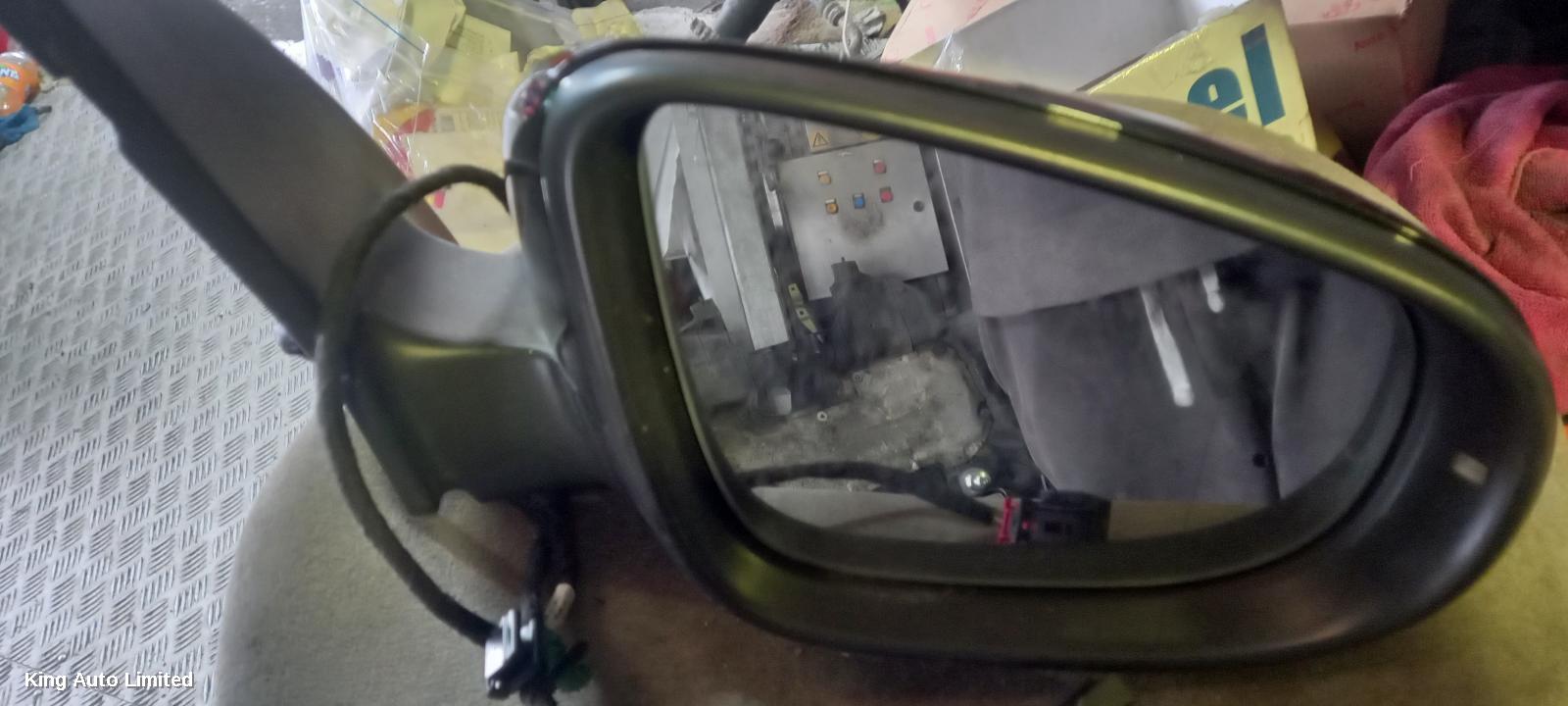 Volkswagen GOLF 2011 Right Door Mirror thumbnail 1
