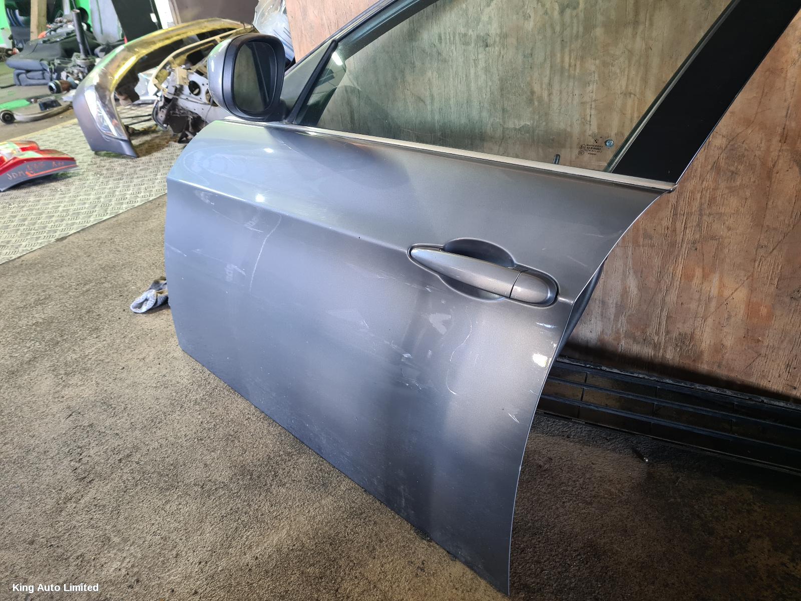 BMW 3 SERIES 2011 Left Front Door thumbnail 1