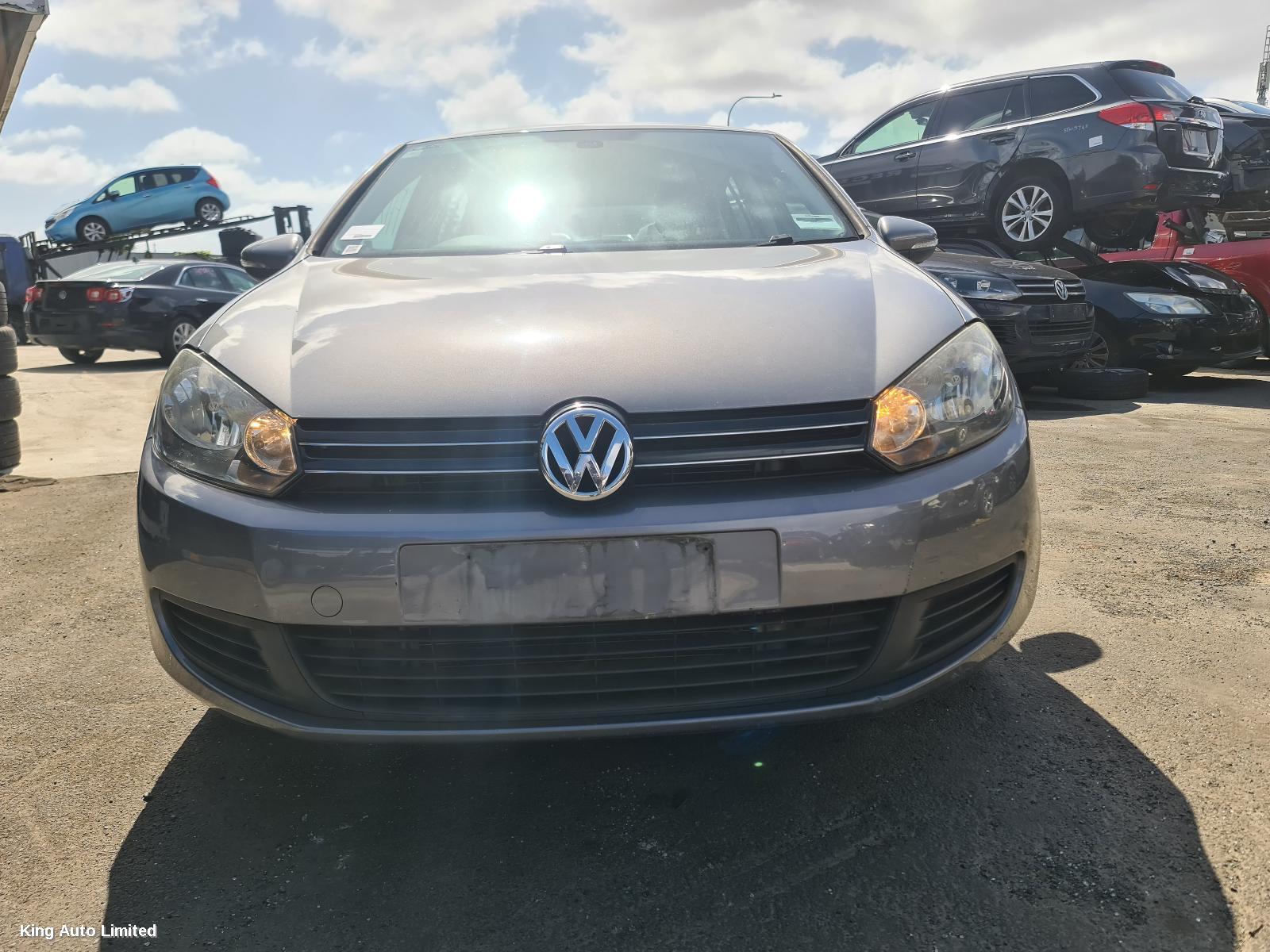 Volkswagen GOLF 2010 Left Taillight thumbnail 1